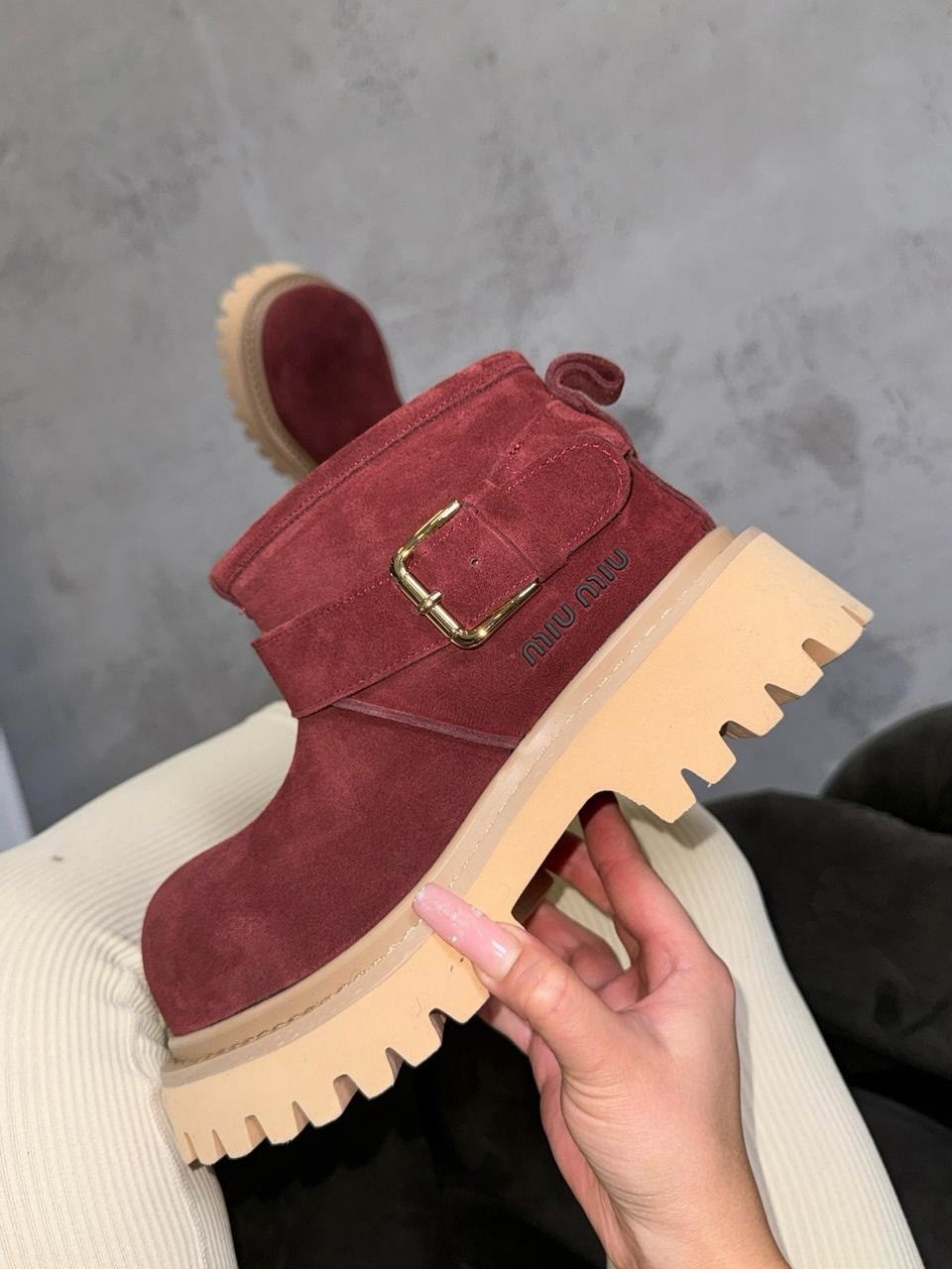 ,угги женские, женская,зимняя  женская,ботинки зимние замшевые на платформе