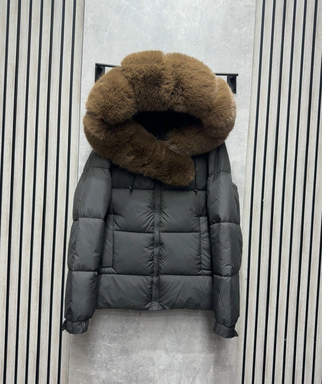 пуховик повседневный,женские пуховики,пуховик,зимние куртки женские,пуховики с мехом