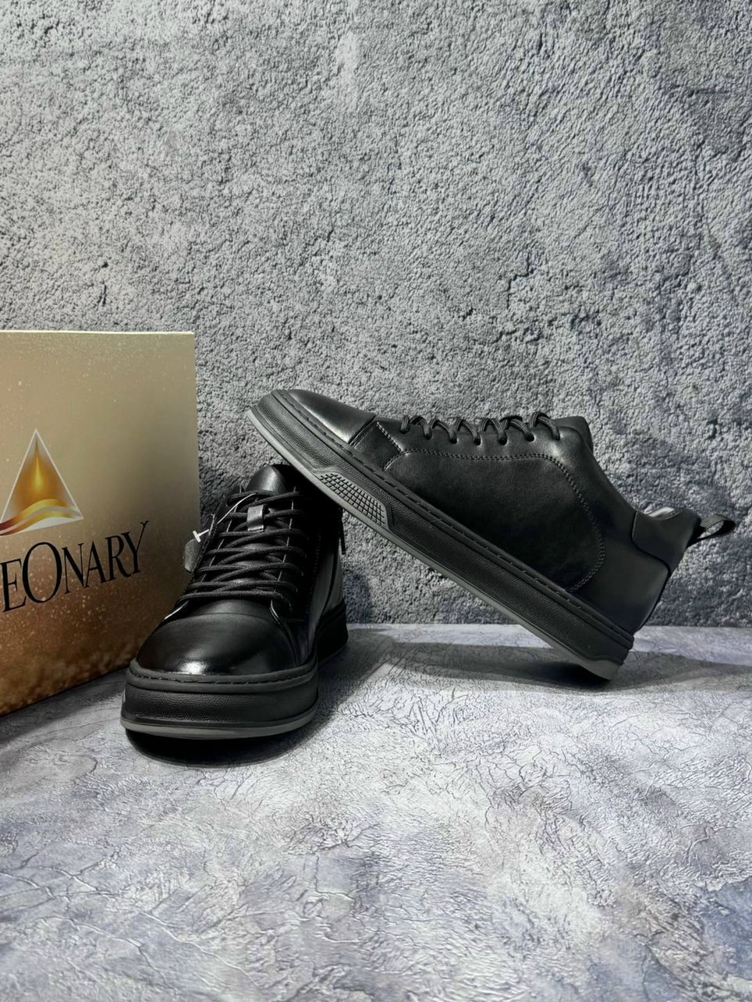 ,мужская ,спортивная  мужская,мужская  кроссовки,кожаные кроссовки мужские