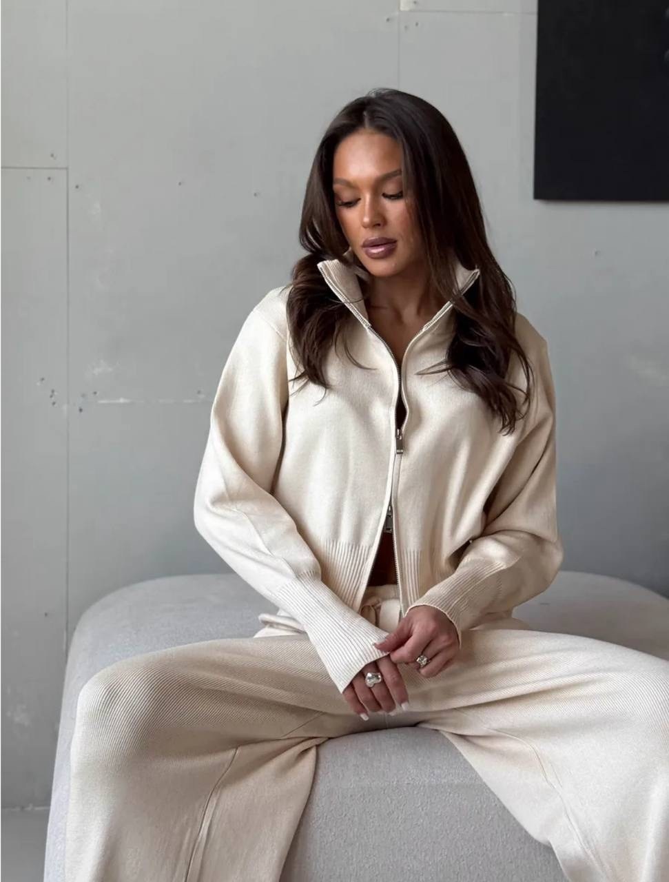 костюм двойка кашемир,трикотажные костюмы,брючный костюм лапша,женский брючный костюм,трикотажный костюм с брюкам