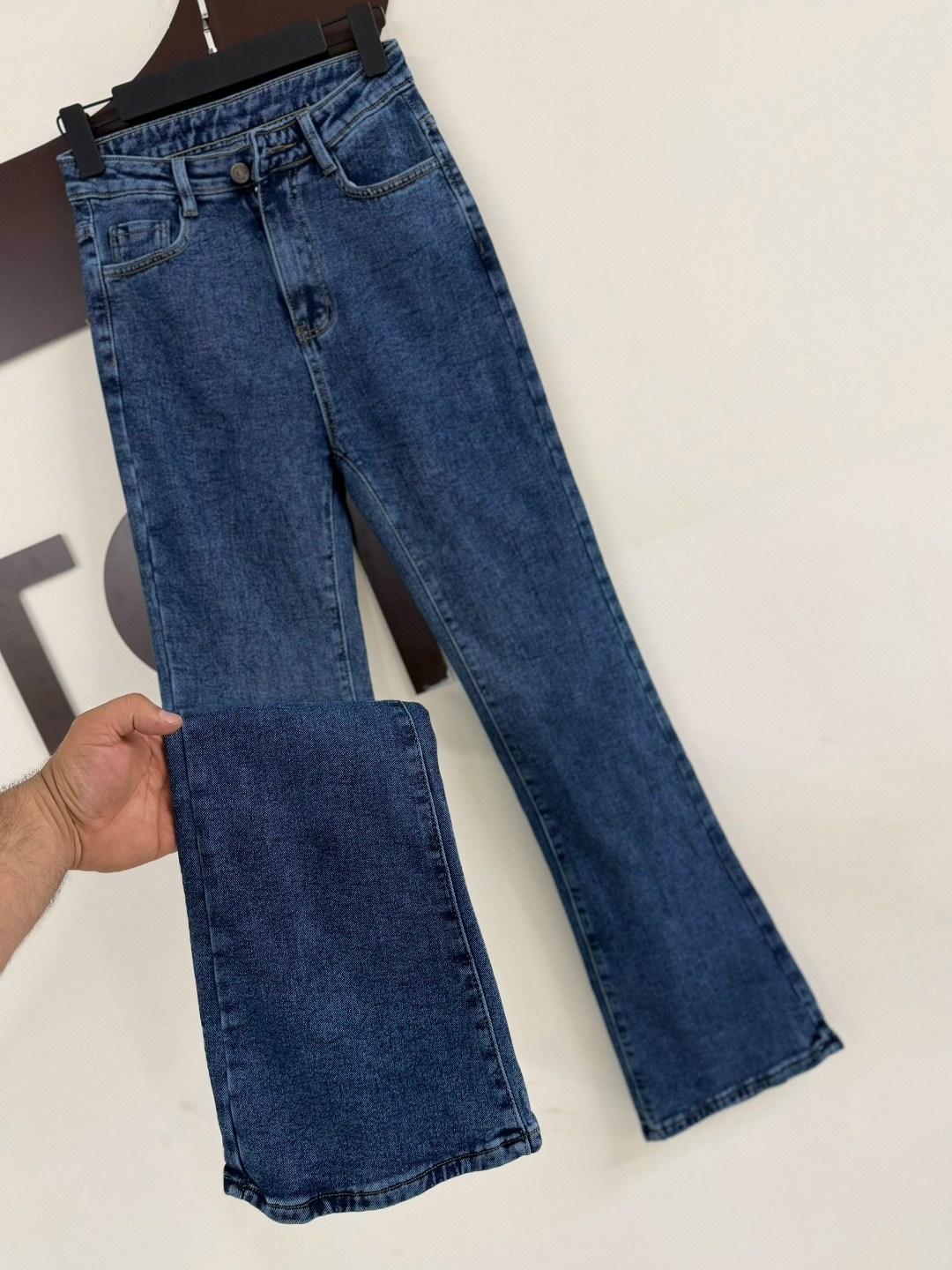 джинсы женские клеш,расклешенные джинсы,женские джинсы,джинсовые брюки,клёш от колена джинсы