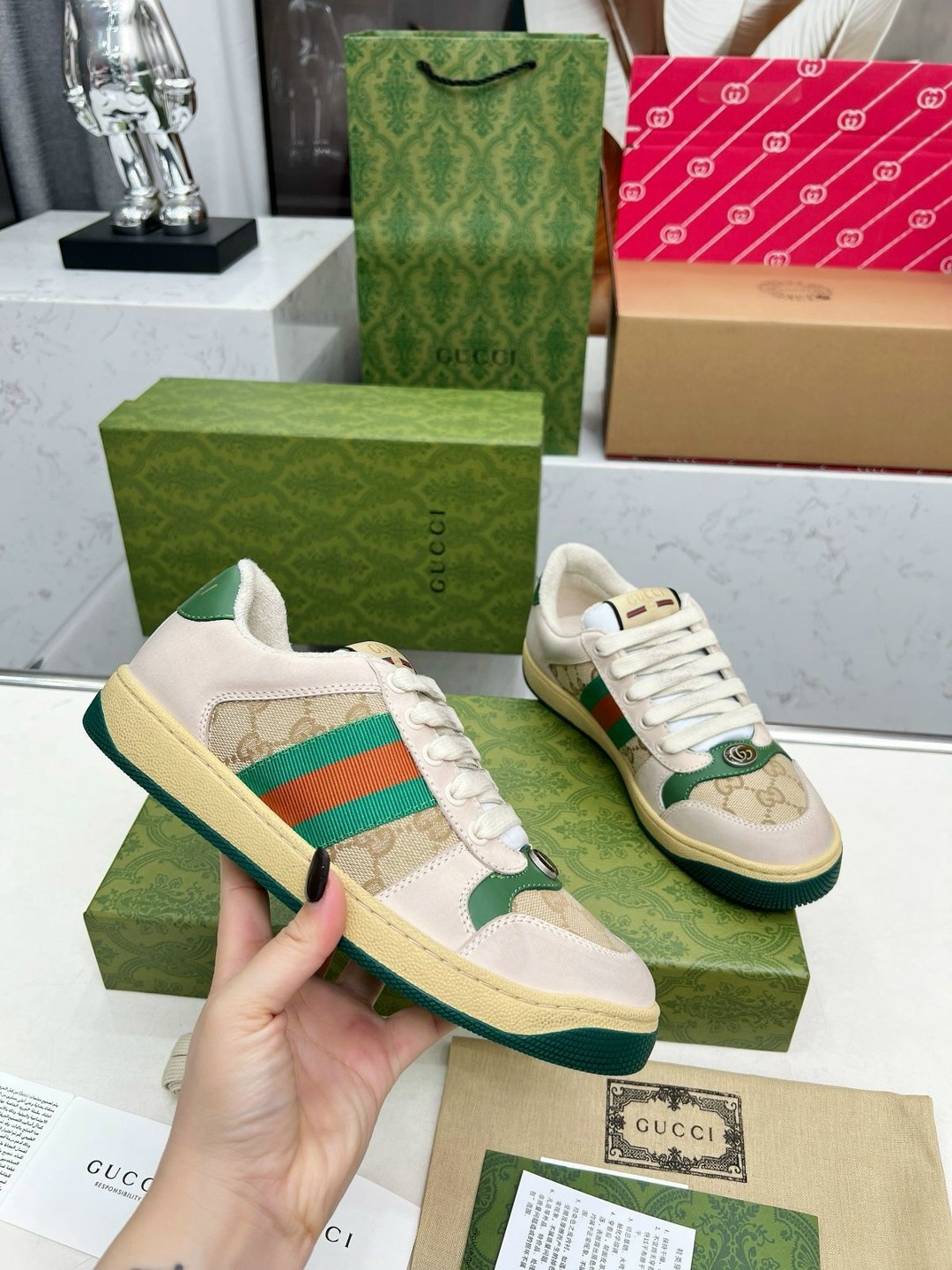 gucci кроссовки,,кроссовки gucci женские,кожаные кроссовки gucci screener,кеды gucci