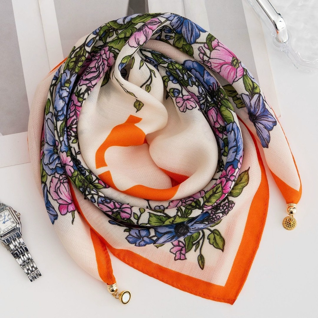 шелковый шарф,платки шарфы,платки женские,шелковые платки,шарф женские