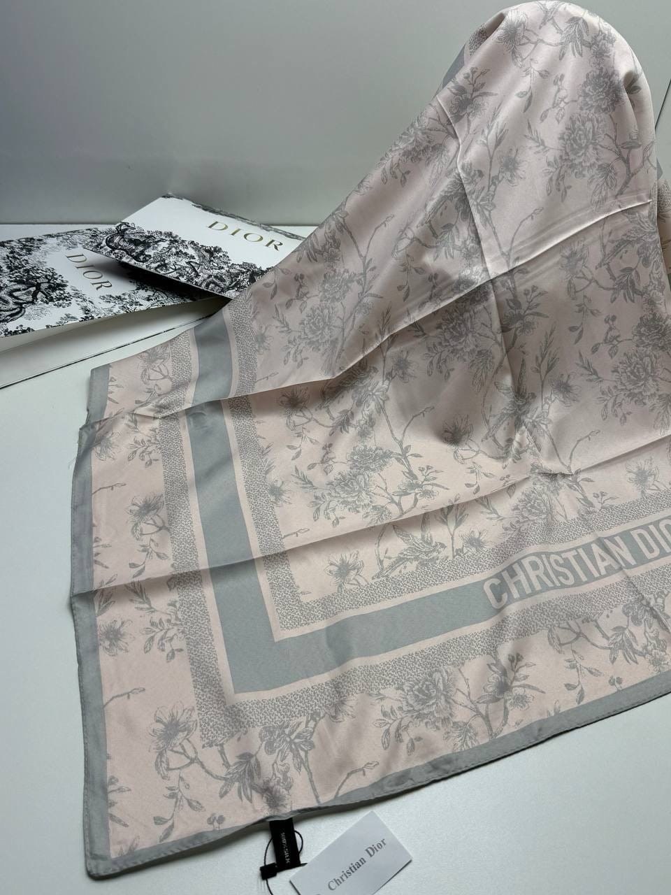 шелковый шарф,шарфы для женщин,шарфы и платки,шелковые платки,платки женские