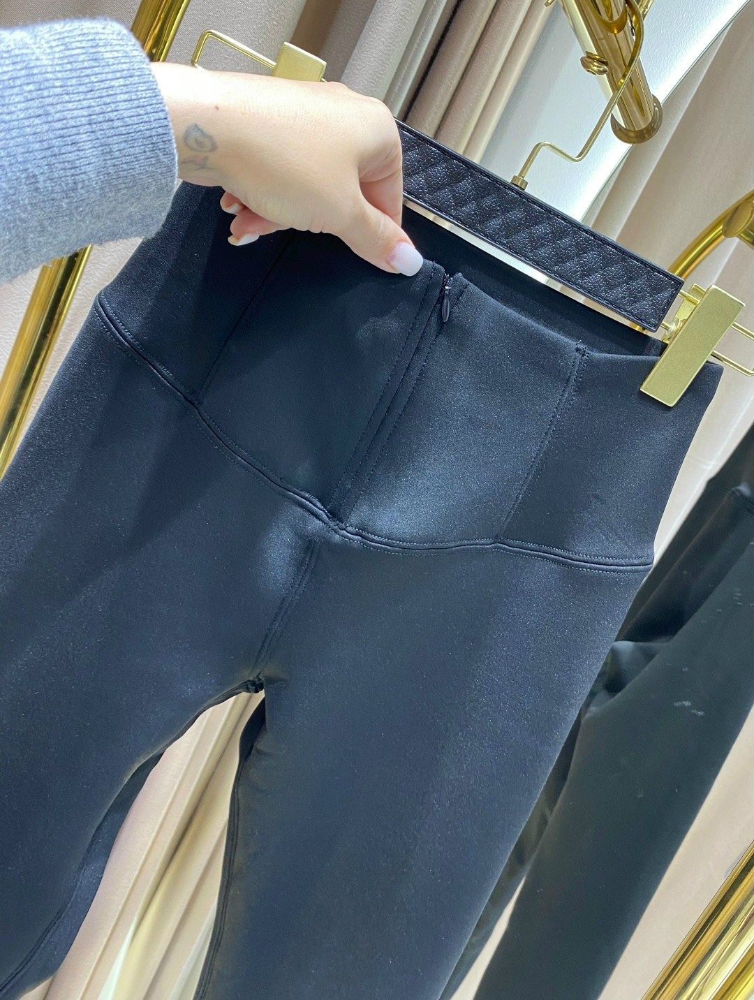 кожаная куртка,мода стиль,куртка стильная,одежда стильная