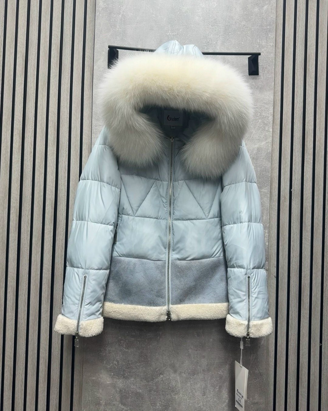 куртка женская,женская зимняя куртка,модная зимняя куртка,куртка с натуральным мехом зимняя,куртка зимняя