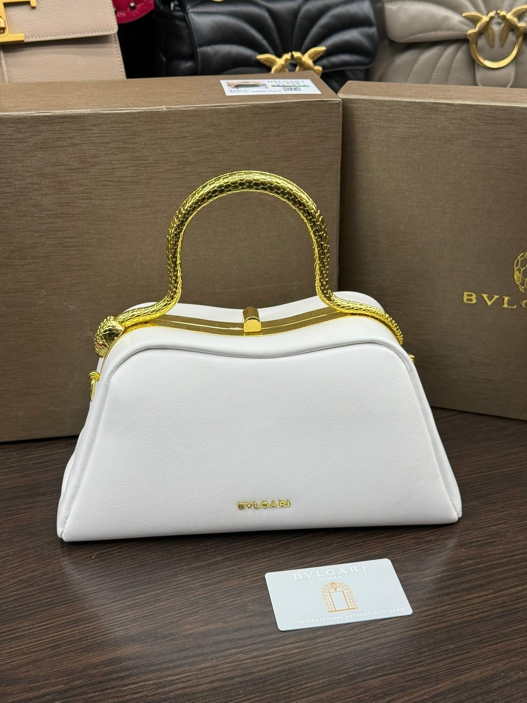 сумка,сумки женская,сумка bvlgari,сумка женская bvlgari булгари,модная сумка