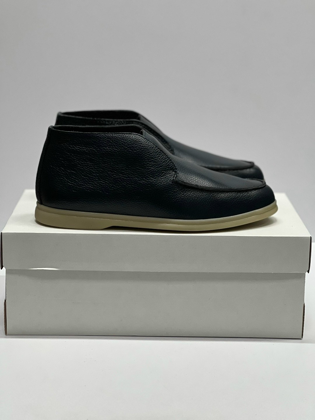 ,лоферы мужские loro piana,лоферы мужские,мужские кожаные лоферы,мужские ботинки