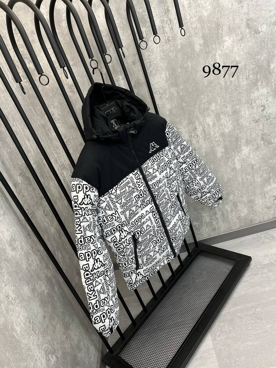 пуховик кристиан диор женский,пуховик двусторонний,модные пуховики,демисезонная куртка,куртка с принтом