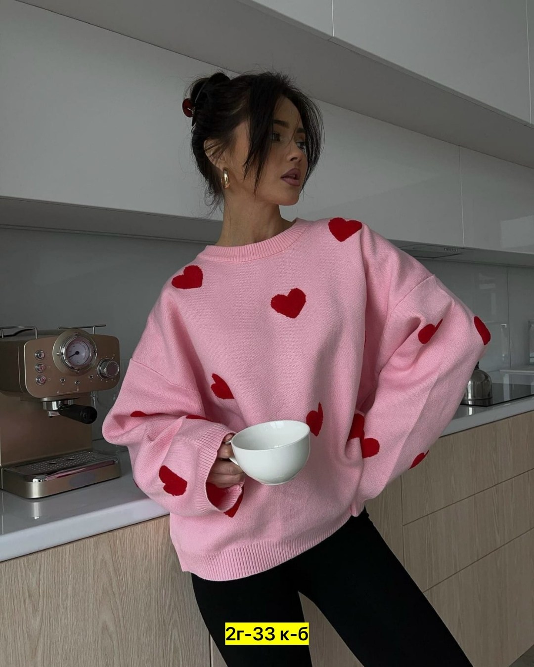 свитер женский оверсайз,теплый свитер оверсайз,свитер сердечки,розовый свитер,свитер оверсайз с сердцами