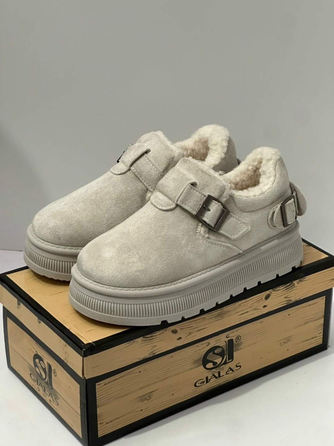 ,угги женские,женская ,зимняя  женская,зимняя