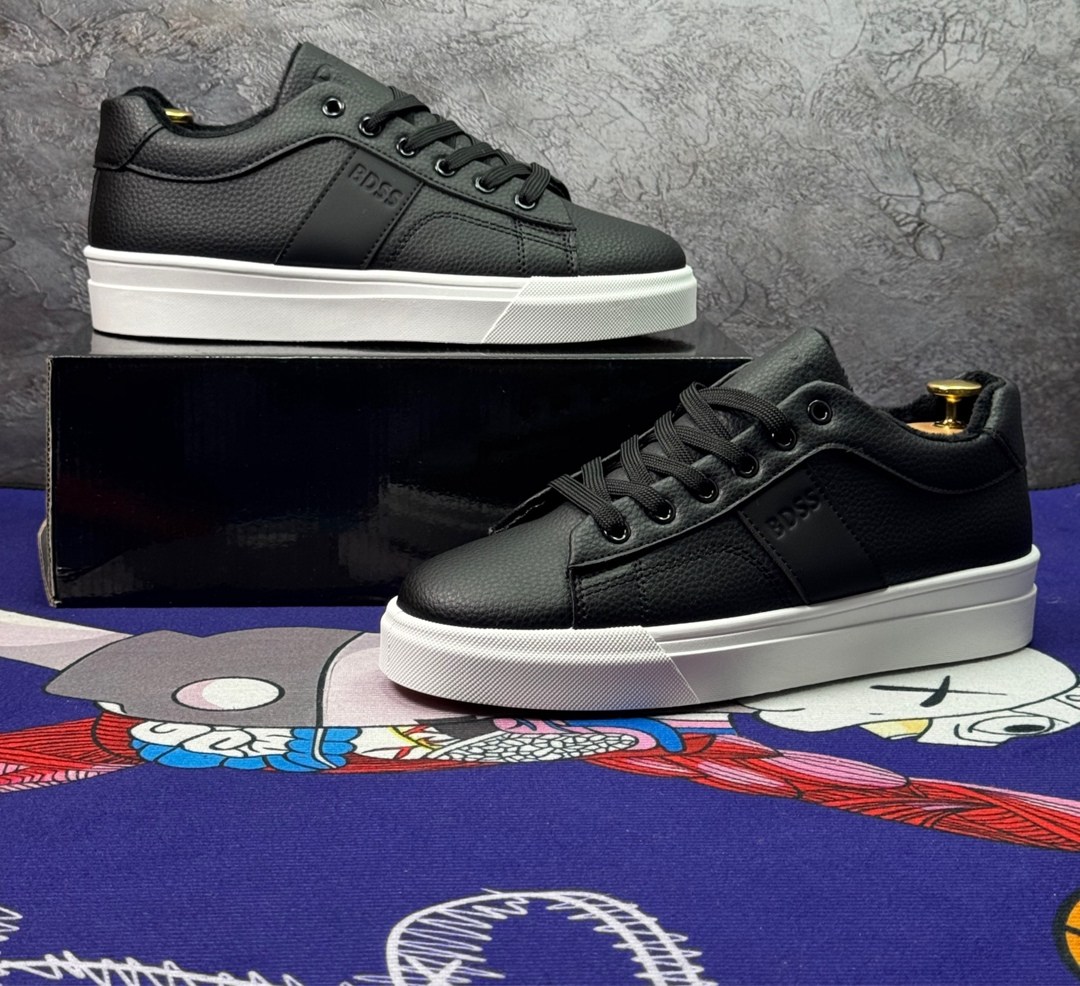 кеды адидас мужские черные кожаные с белой подошвой,,кеды мужские кожаные черные на белой подошве,кеды хуго босс женские,кеды мужские