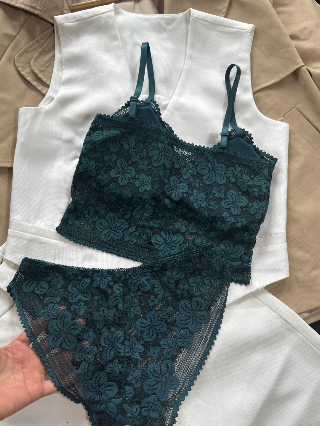 нижнее белье комплект кружевное,комплект женского нижнего белья,комплект нижнего белья,кружевной комплект белья,комплект белья женский