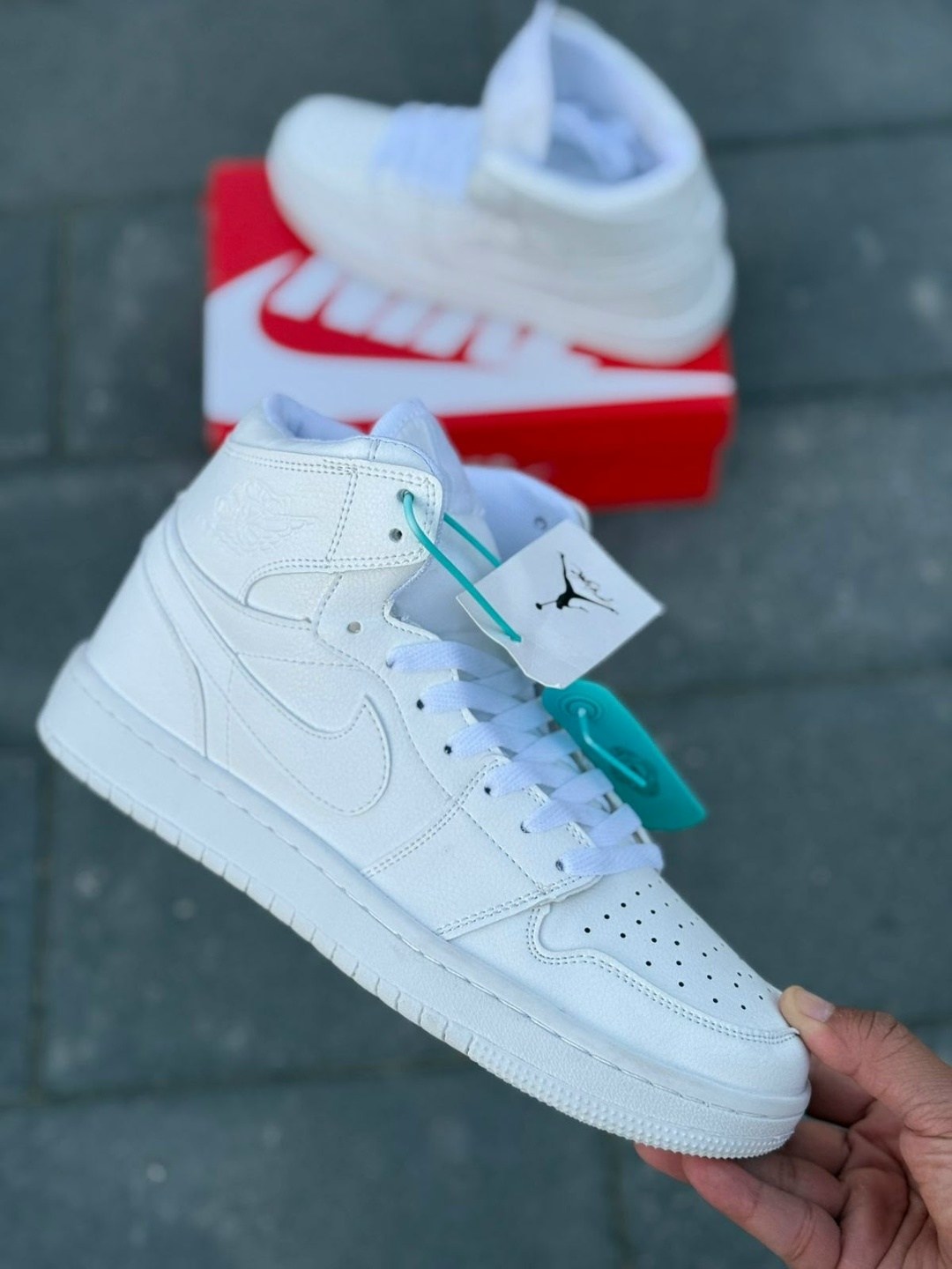 nike air jordan 1 mid se,кроссовки wmns air jordan 1 mid se sanddrift,nike air jordan 1 mid,air jordan 1 mid se,nike air jordan 1