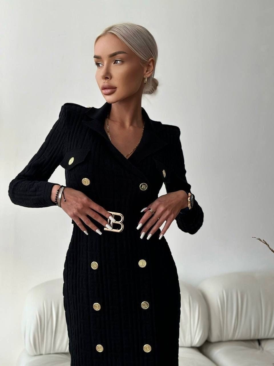 платье balmain бандажное,платье balmain,платье balmain черный,платье с пуговицами,платье в стиле