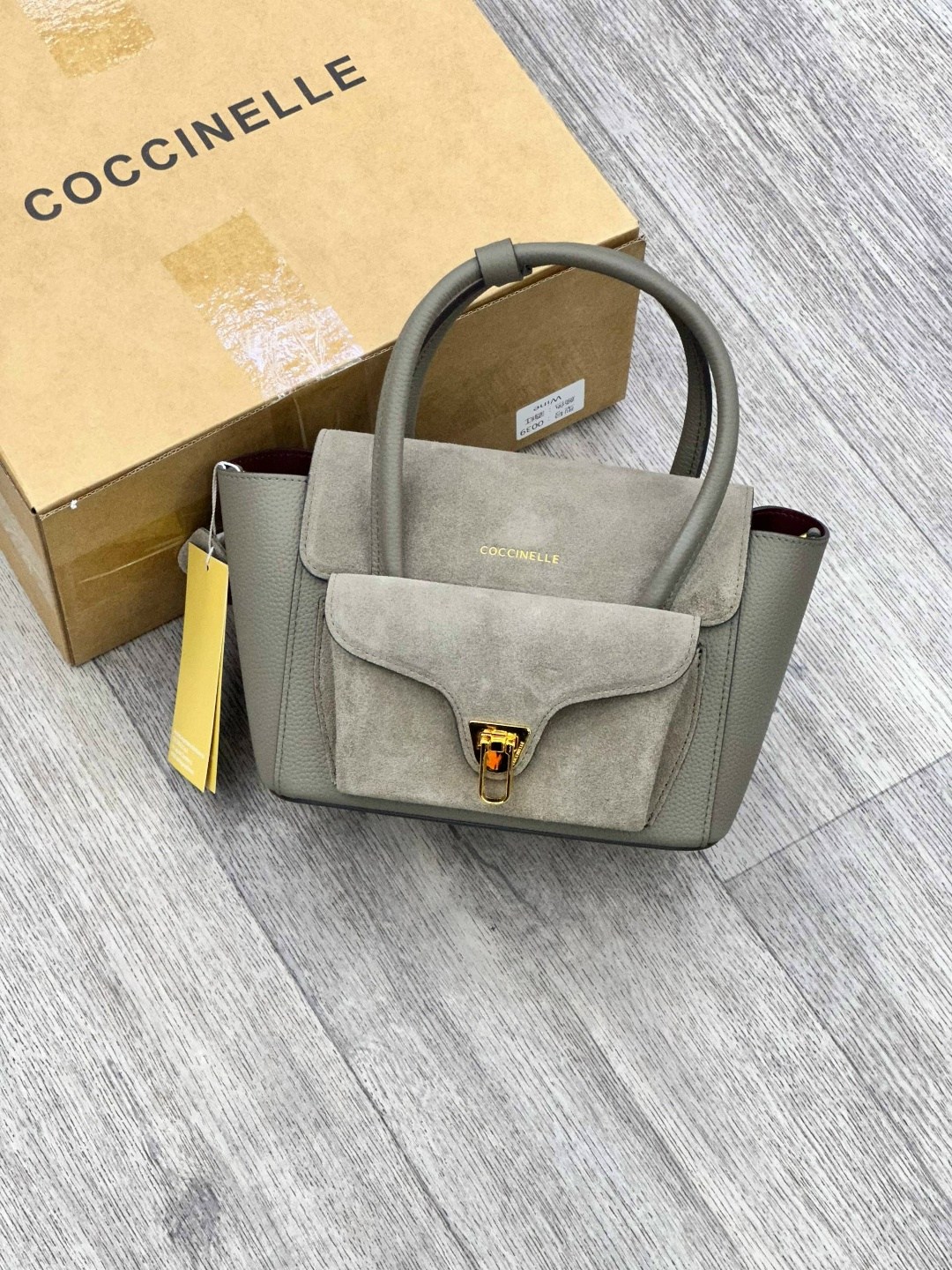 coccinelle сумка,сумка,замшевая сумка,сумка coccinelle замша серая,женская сумка coccinelle