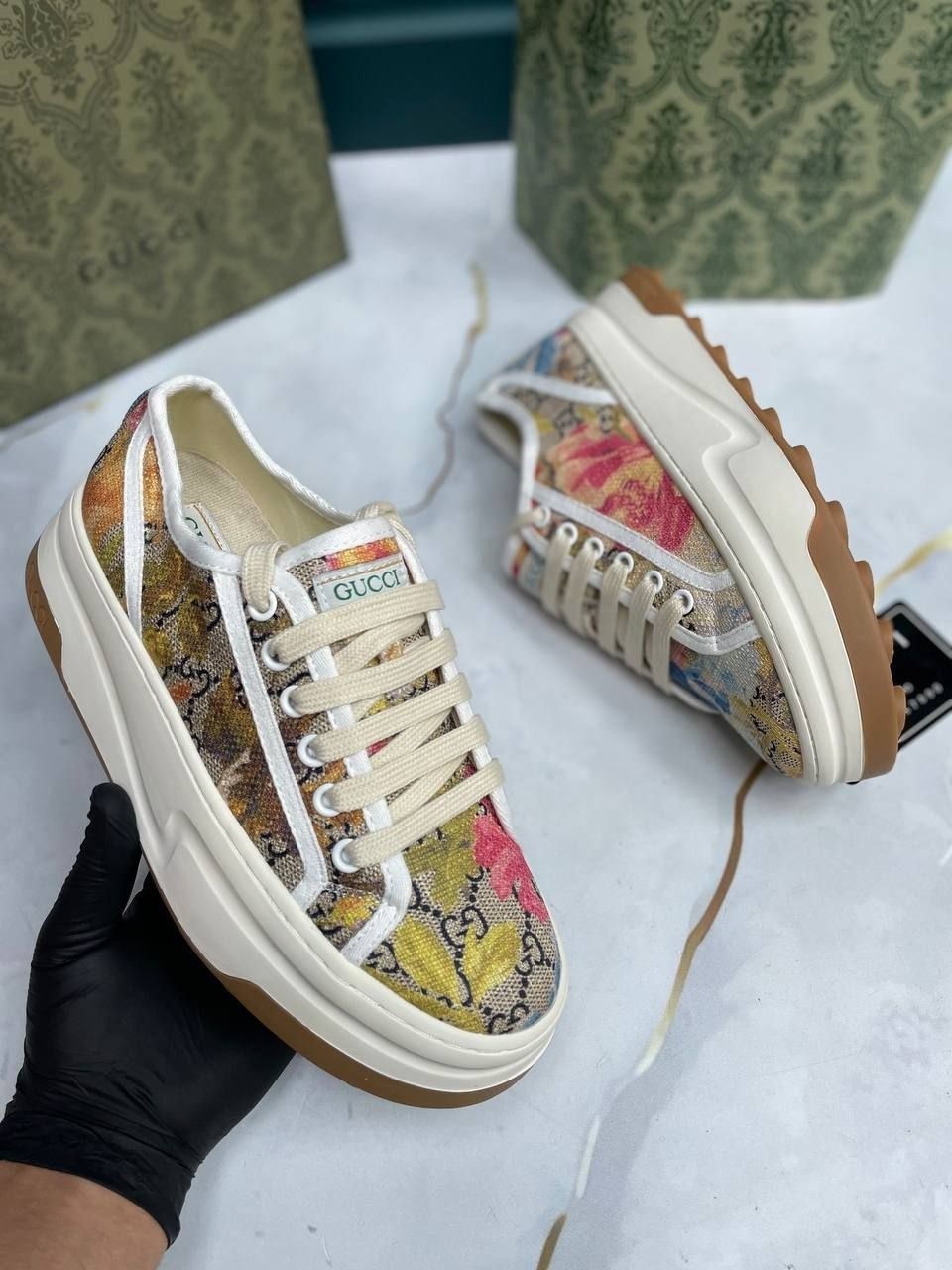 ,gucci кроссовки,кеды gucci,кроссовки гуччи женские,кеды гуччи