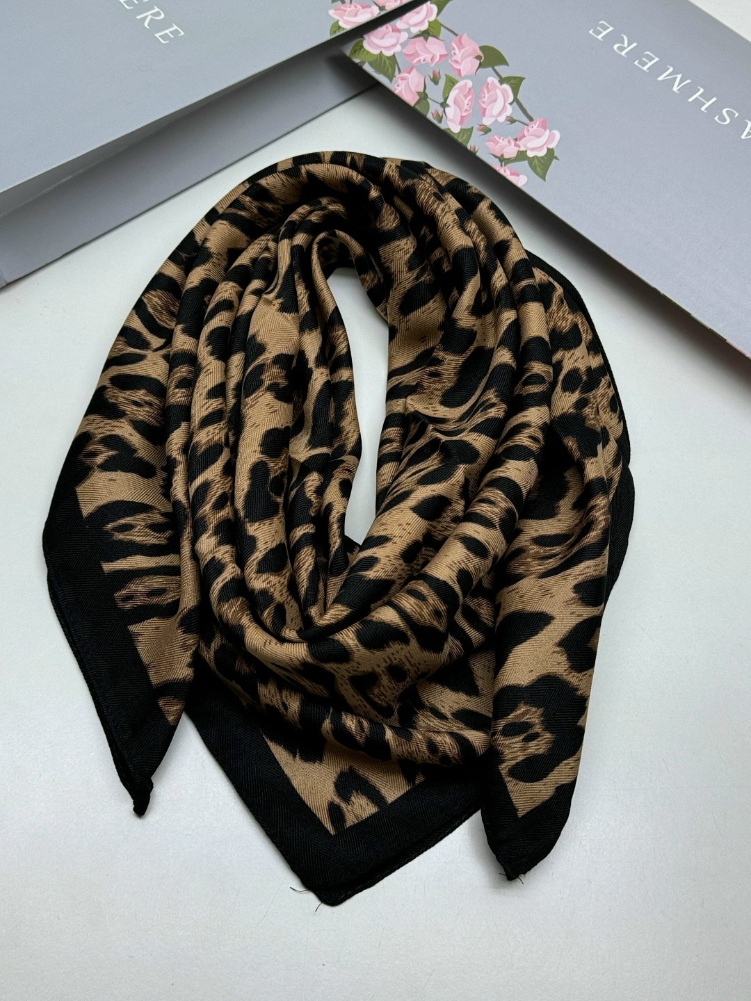 платки теплые женские,леопардовый платок на шею,шарф женский платок,платок леопардовый,платки и шарфы