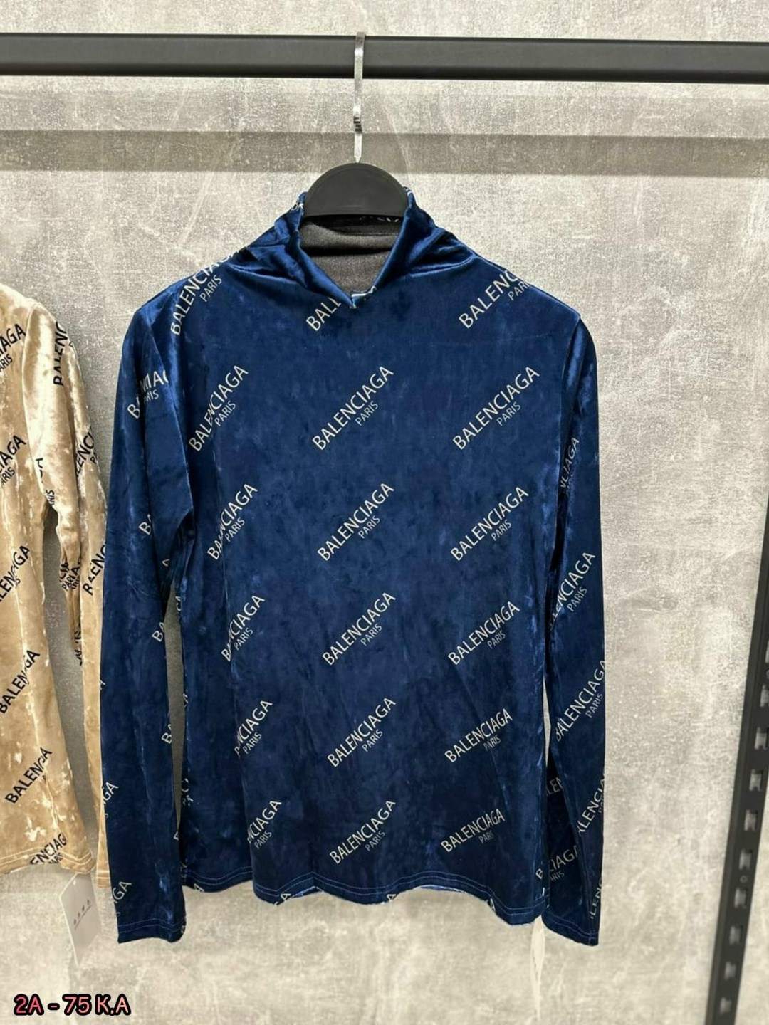 водолазка balenciaga,джемпер бежевый,водолазка кофта,кофточка,женская водолазка