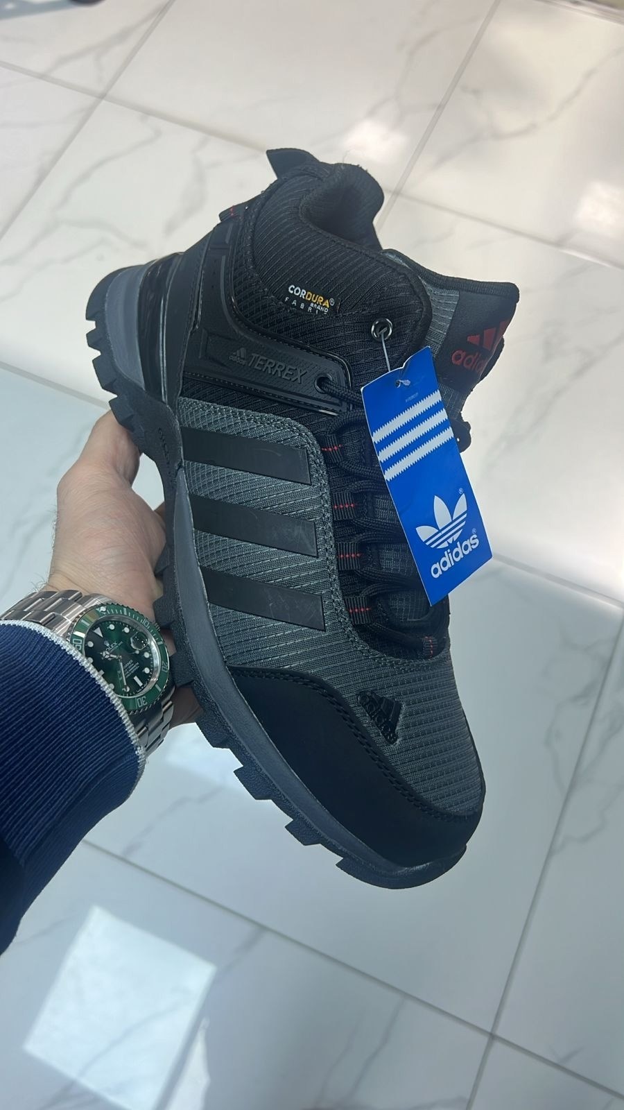 зимние кроссовки адидас мужские оригинал,кроссовки adidas зимние,кроссовки адидас climaproof зимние,кроссовки adidas,кроссовки мужские зимние adidas