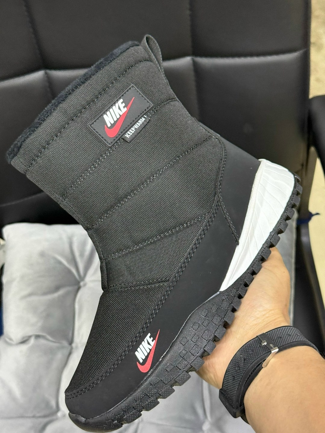 сапоги мужские зимние дутики адидас,дутики мужские зимние nike,дутики nike,дутики мужские зимние найк,сапоги найк мужские