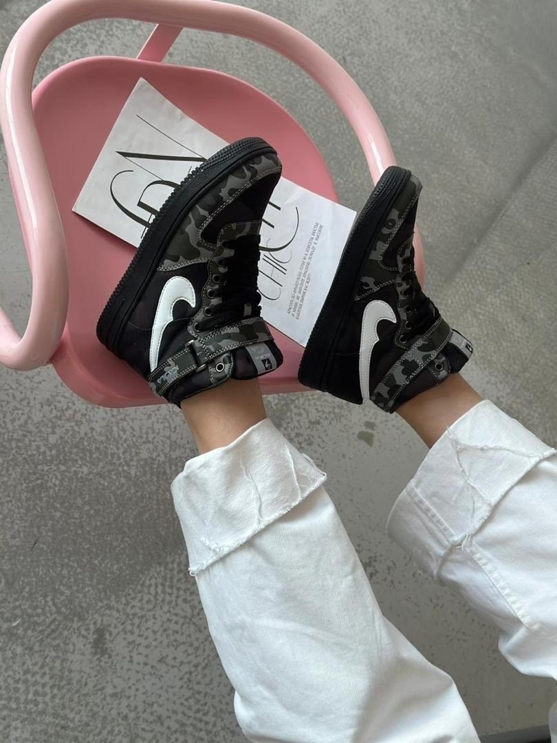 кроссовки,женские кроссовки,модные кроссовки,nike sb dunk high,кроссовка