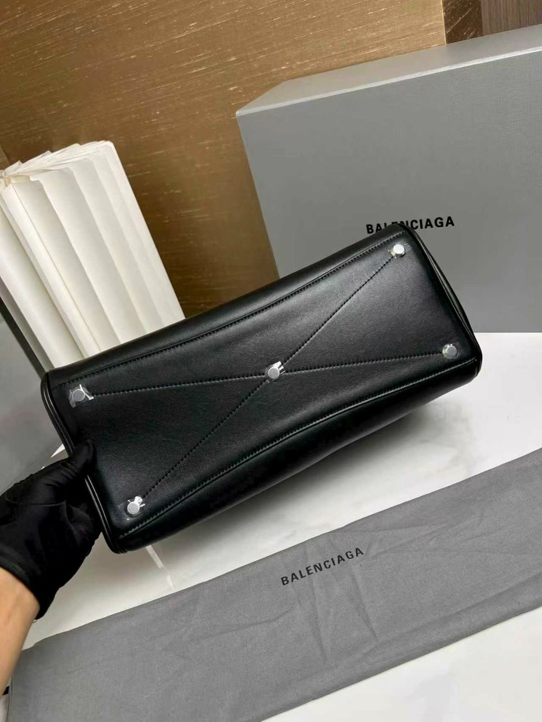 сумка,сумки balenciaga,модная сумка,сумка женская balenciaga,женские сумки