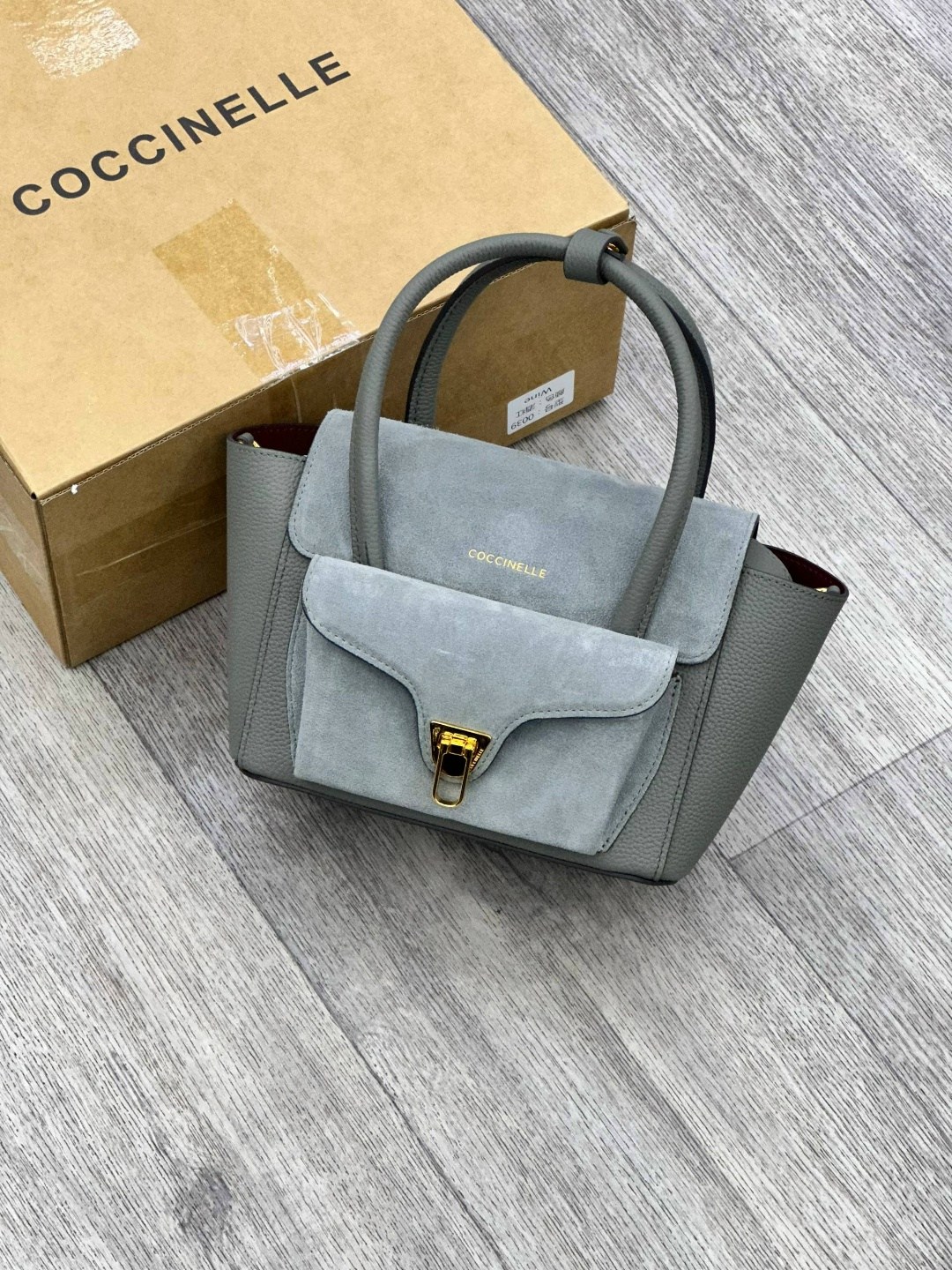 coccinelle сумка,сумка,замшевая сумка,сумка coccinelle замша серая,женская сумка coccinelle