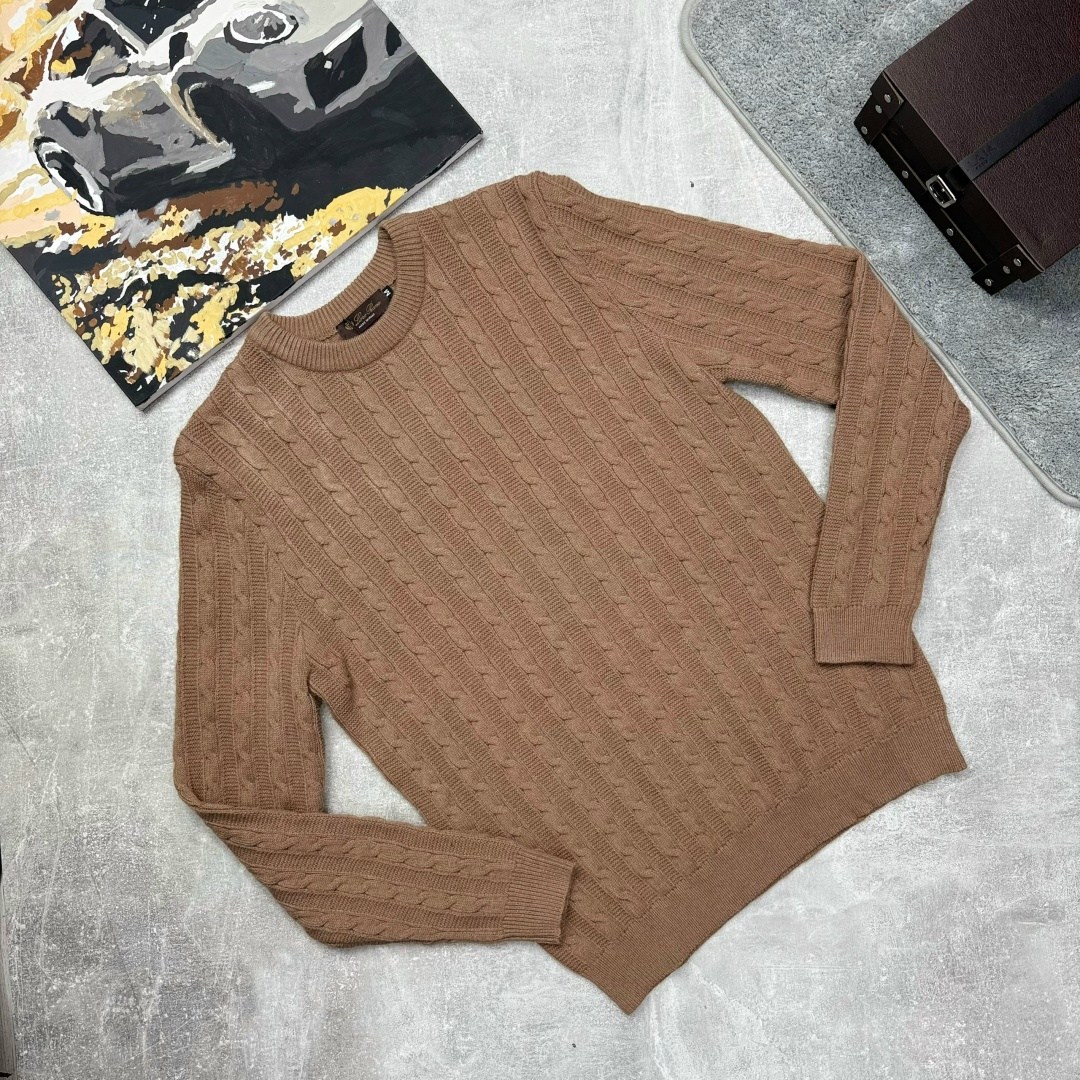 бежевый джемпер,свитер модный,свитер коса,свитер пуловер,мужские свитера