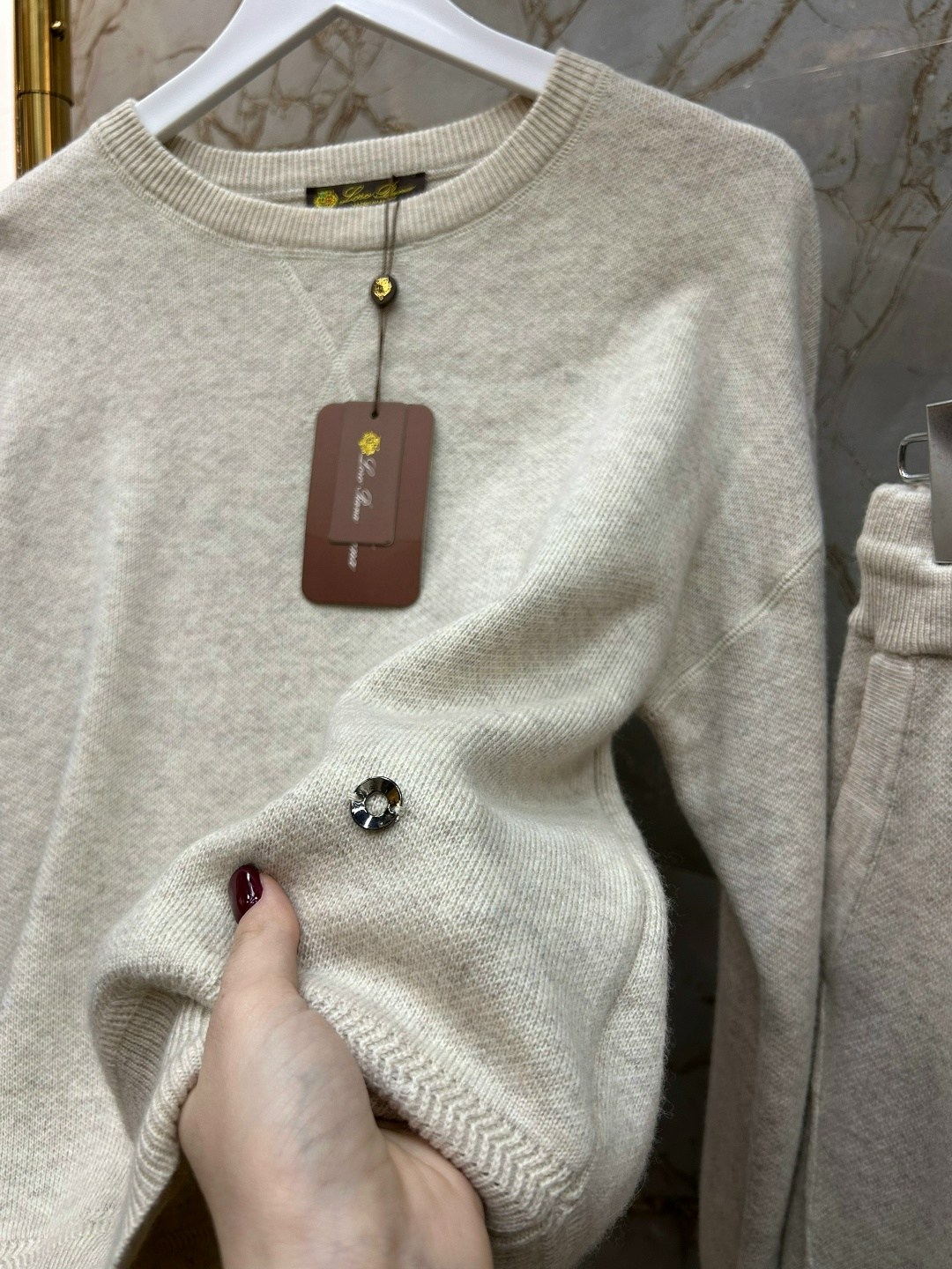 спортивный костюм brunello cucinelli,костюм brunello cucinelli,кашемировый костюм селин,кашемировый костюм,трикотажные костюмы