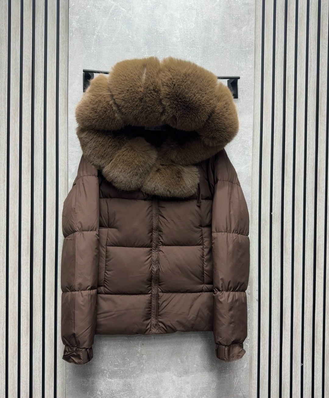 пуховик повседневный,женские пуховики,пуховик,зимние куртки женские,пуховики с мехом