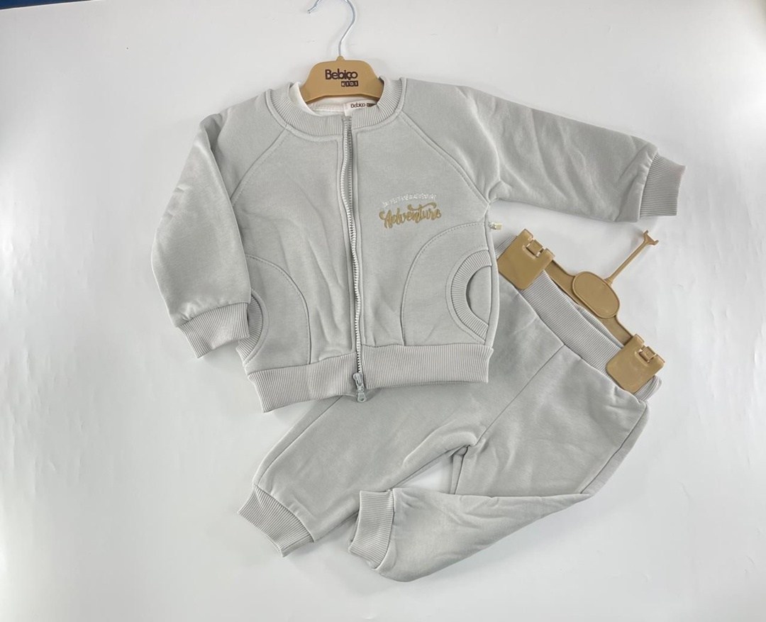 комплект одежды для малыша,комплект для малыша,одежда для малыша,костюмы для малыша,одежда для новорожденного