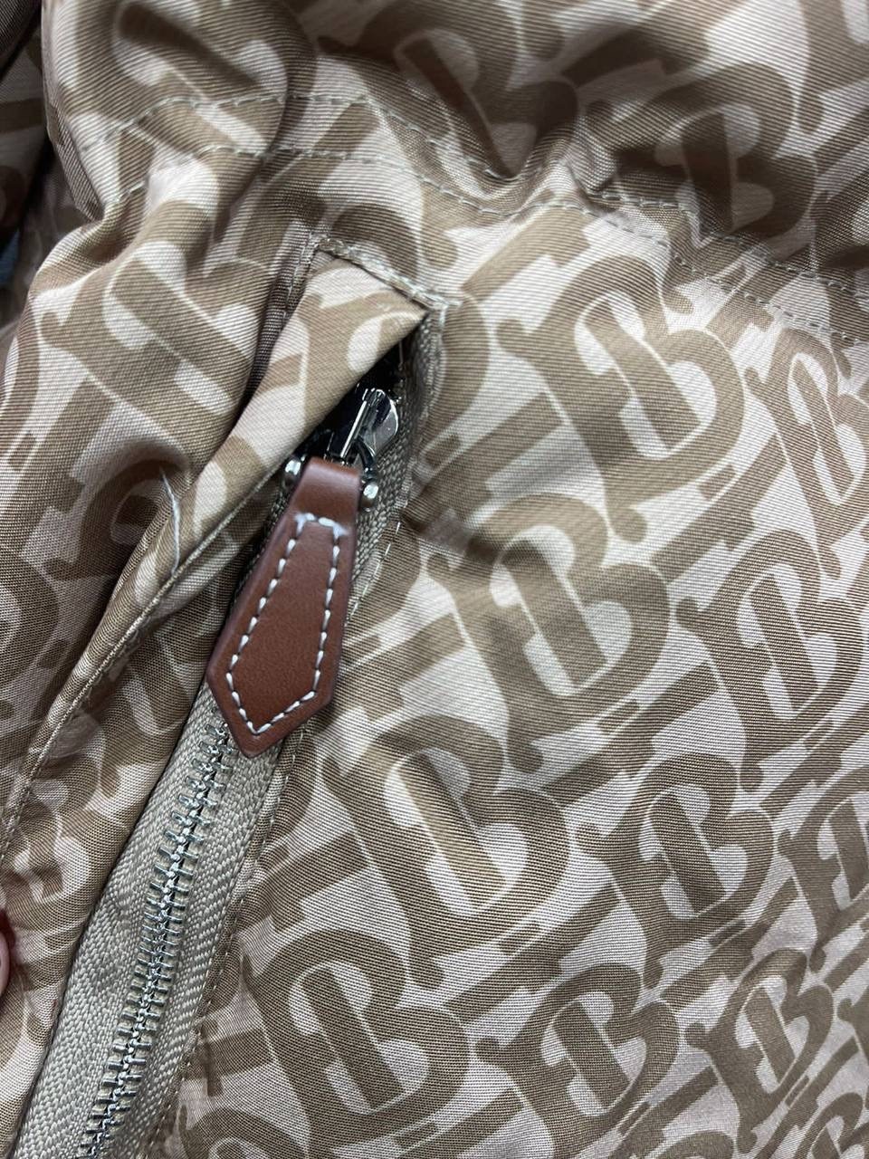 пуховик fendi,пуховик двухсторонний,куртка пуховик,зимние куртки,пуховик