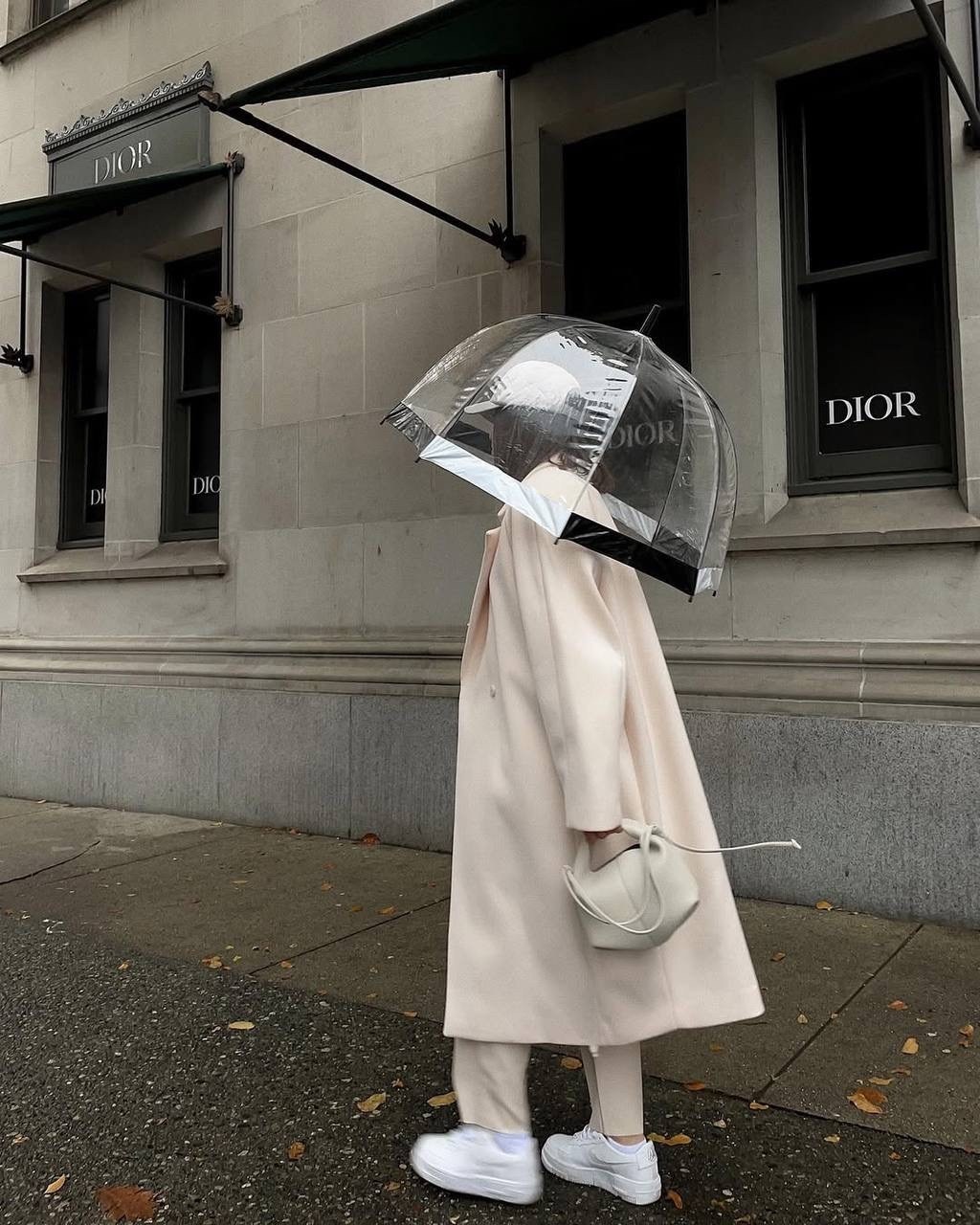 стильное пальто,белое пальто оверсайз,пальто модное,пальто оверсайз,образы с пальто