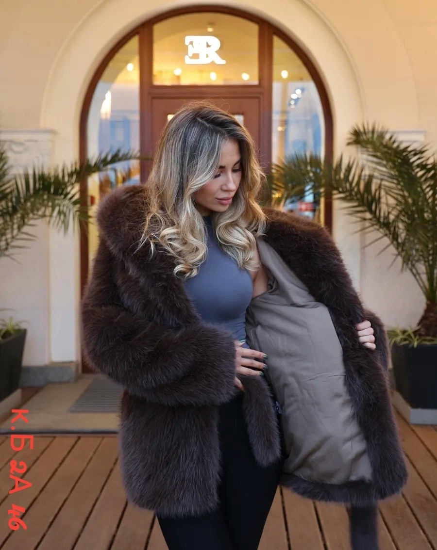 шуба женская,шуба меховая,модная шуба,шуба песец,шуба из песца