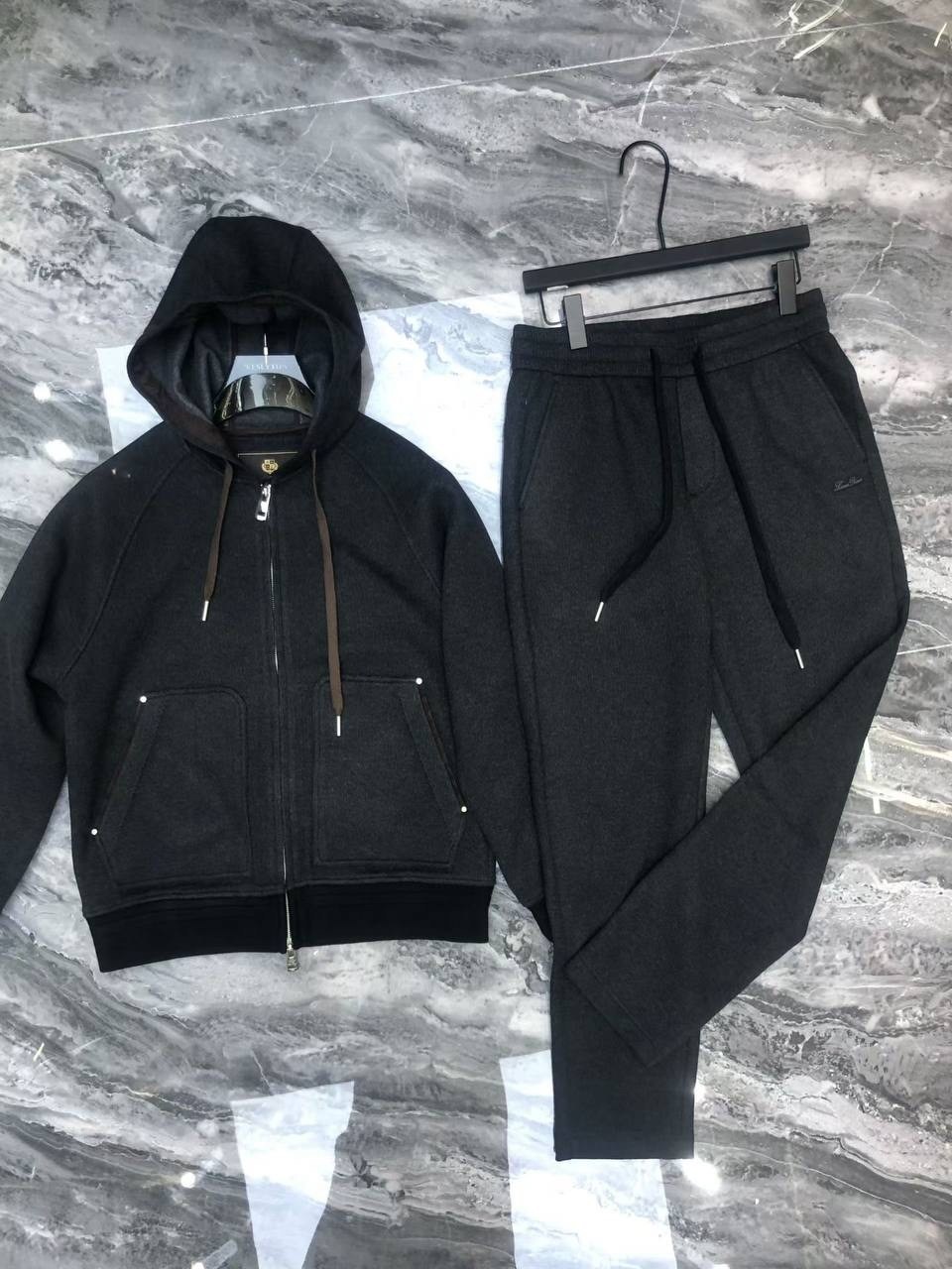 спортивный костюм brunello cucinelli,мужские спортивные костюмы,спортивные костюм,мужской спортивный костюм на флисе,спортивный костюм мужской спортивный костюм