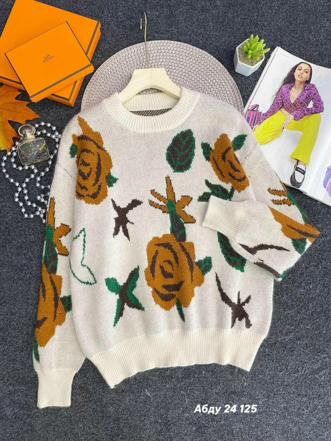 кофта вязаная,свитер для женщин,кофта женская,вязаные свитера,джемпер с розами