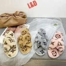 домашние тапочки луи витон,луи виттон тапки коричневые,женские тапочки,меховые тапки луи виттон,домашние тапочки