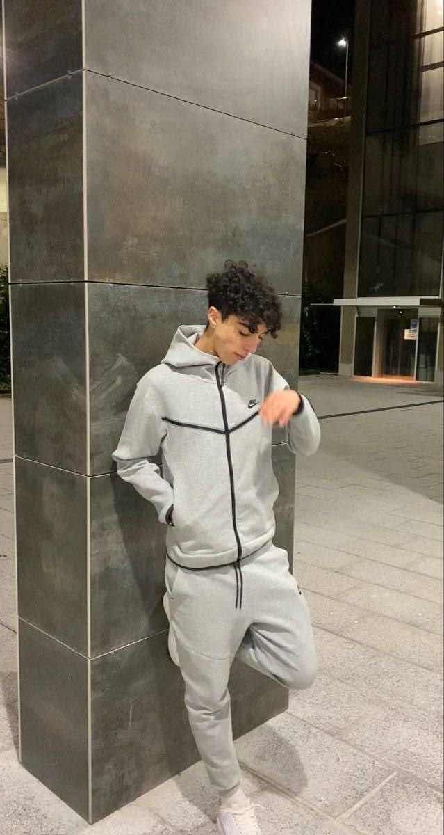 костюм nike tech fleece,nike tech fleece,nike tech fleece outfit,спортивный костюм для мужчин,спортивные костюмы мужские