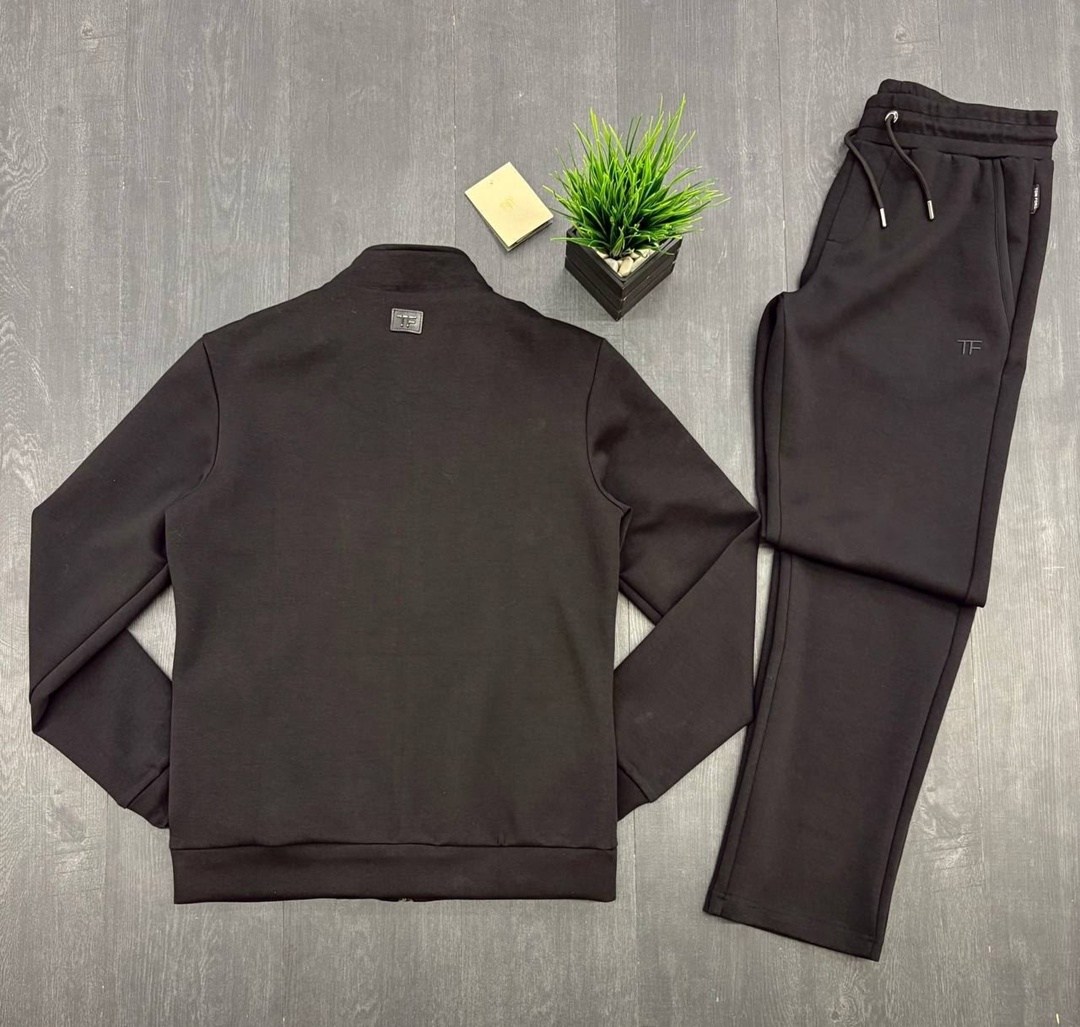 спортивный костюм brunello cucinelli,спортивные костюмы мужские,спортивные костюм,спортивный костюм armani,спортивный костюм дольче габбана мужской