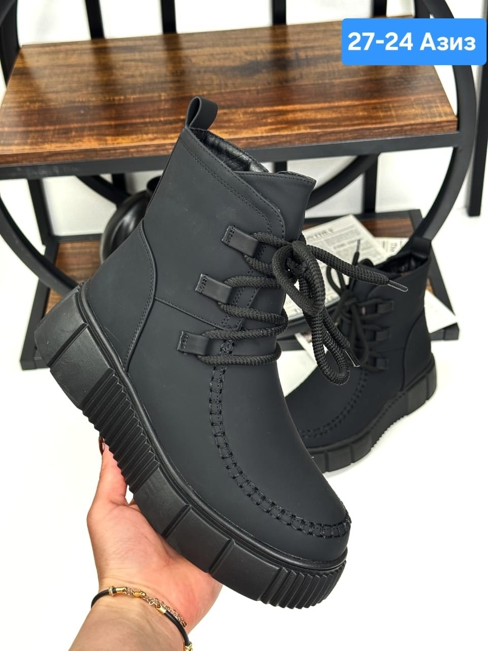 женские ботинки,,женская ,женская  зимняя,дутики женские