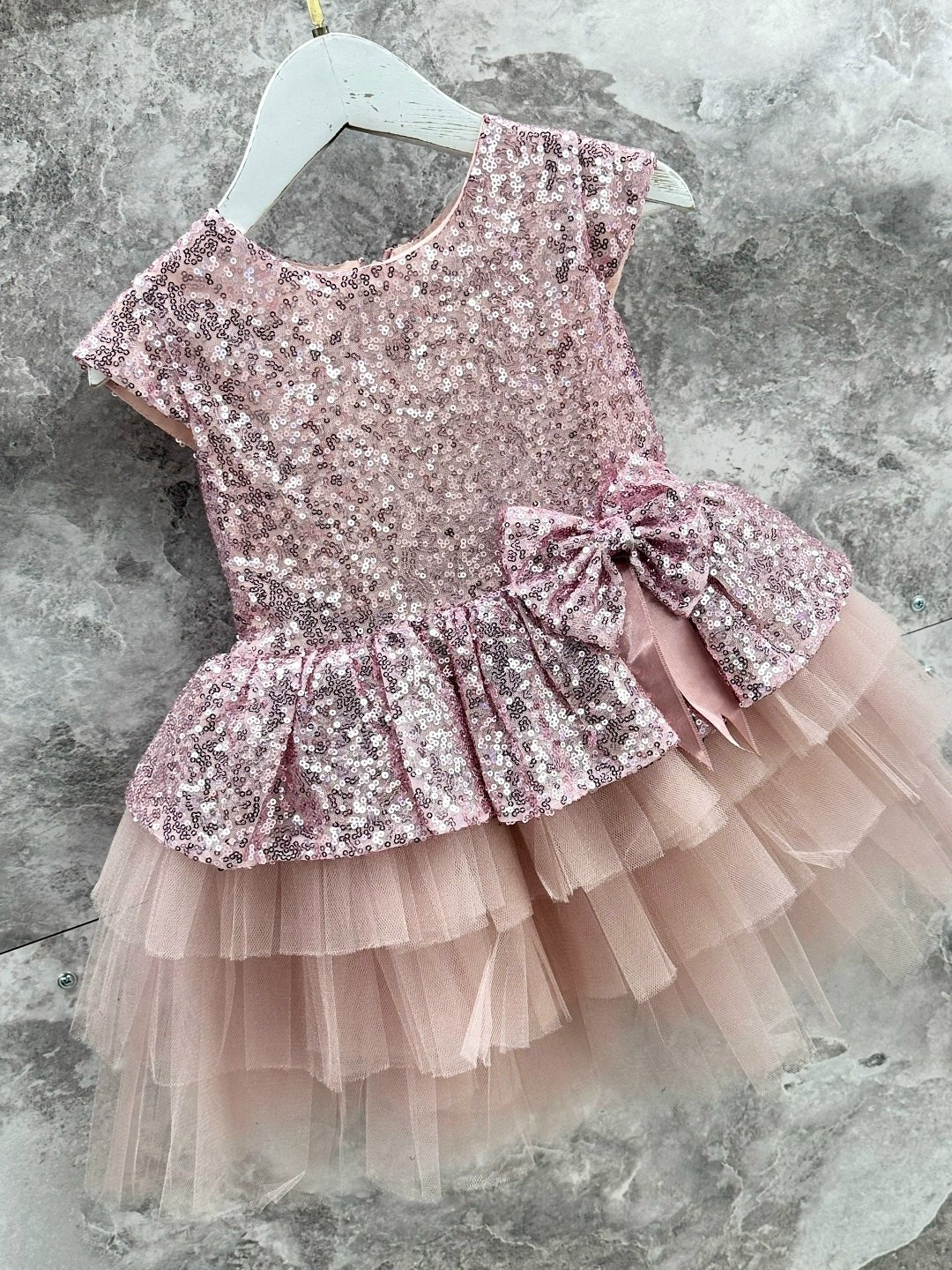 платье праздничное,нарядное платье,платье для девочки пышное,детская платье,платье на девочку