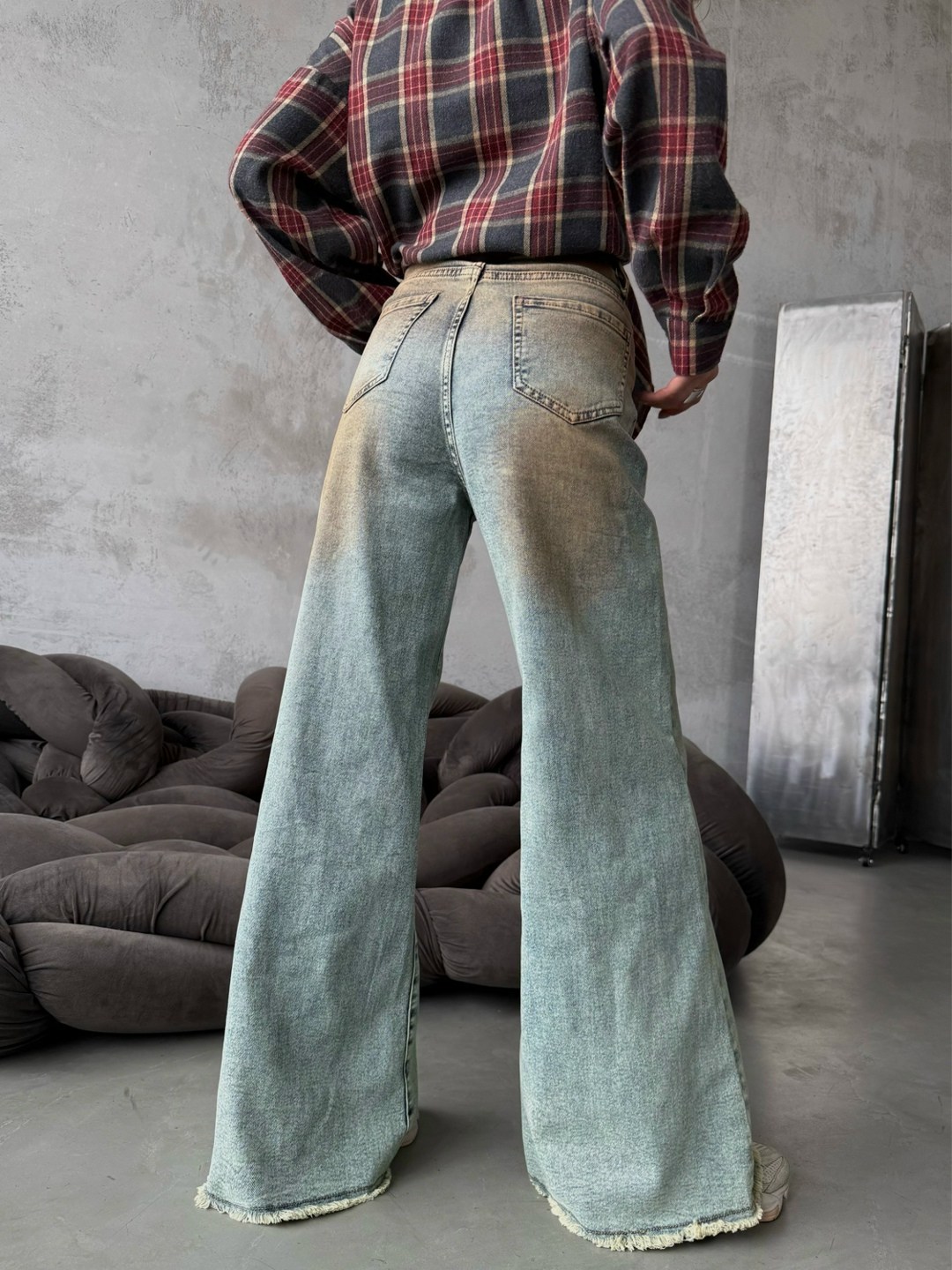 джинсы широкие женские,джинсы широкие,джинсы повседневные,модные джинсы,женские джинсы