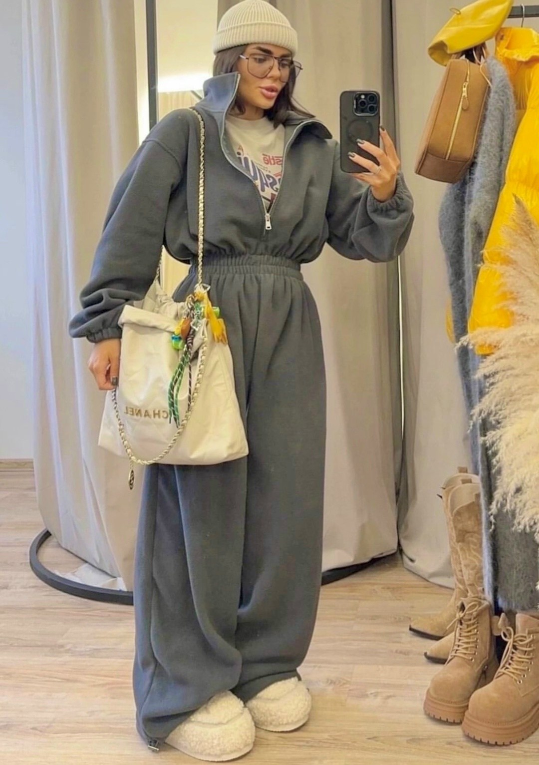 стильные костюмы,женские спортивные костюмы,костюм бежевый,костюм женский на флисе,cпортивный костюм женский на флисе