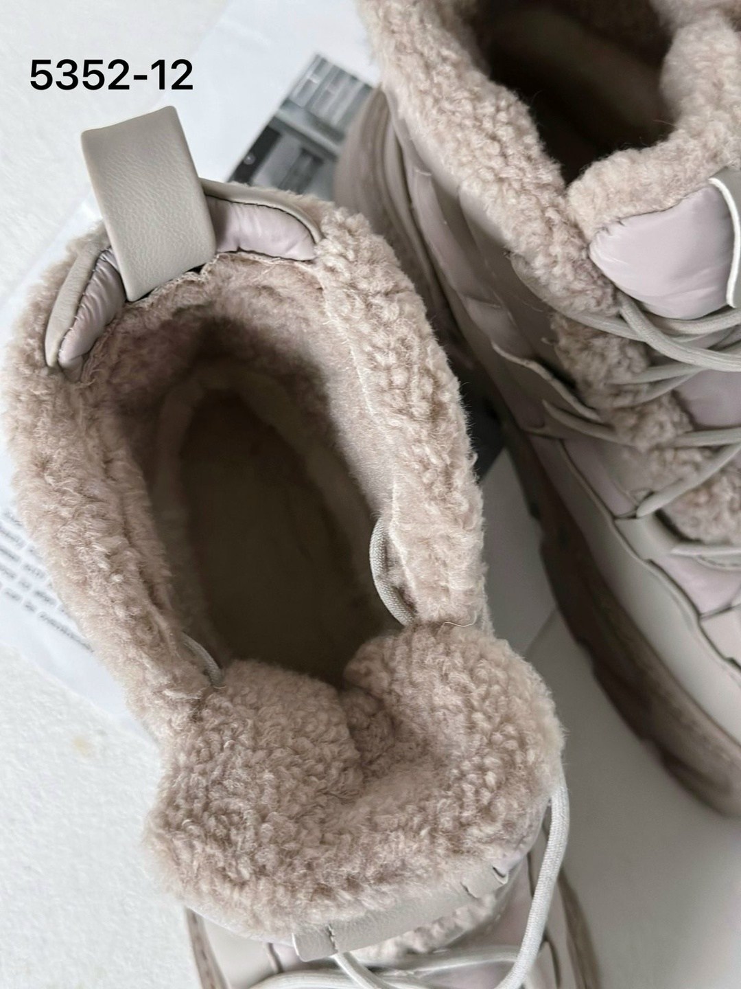 ,зимняя женская ,зимние ботинки,зимние кроссовки женские,зимняя