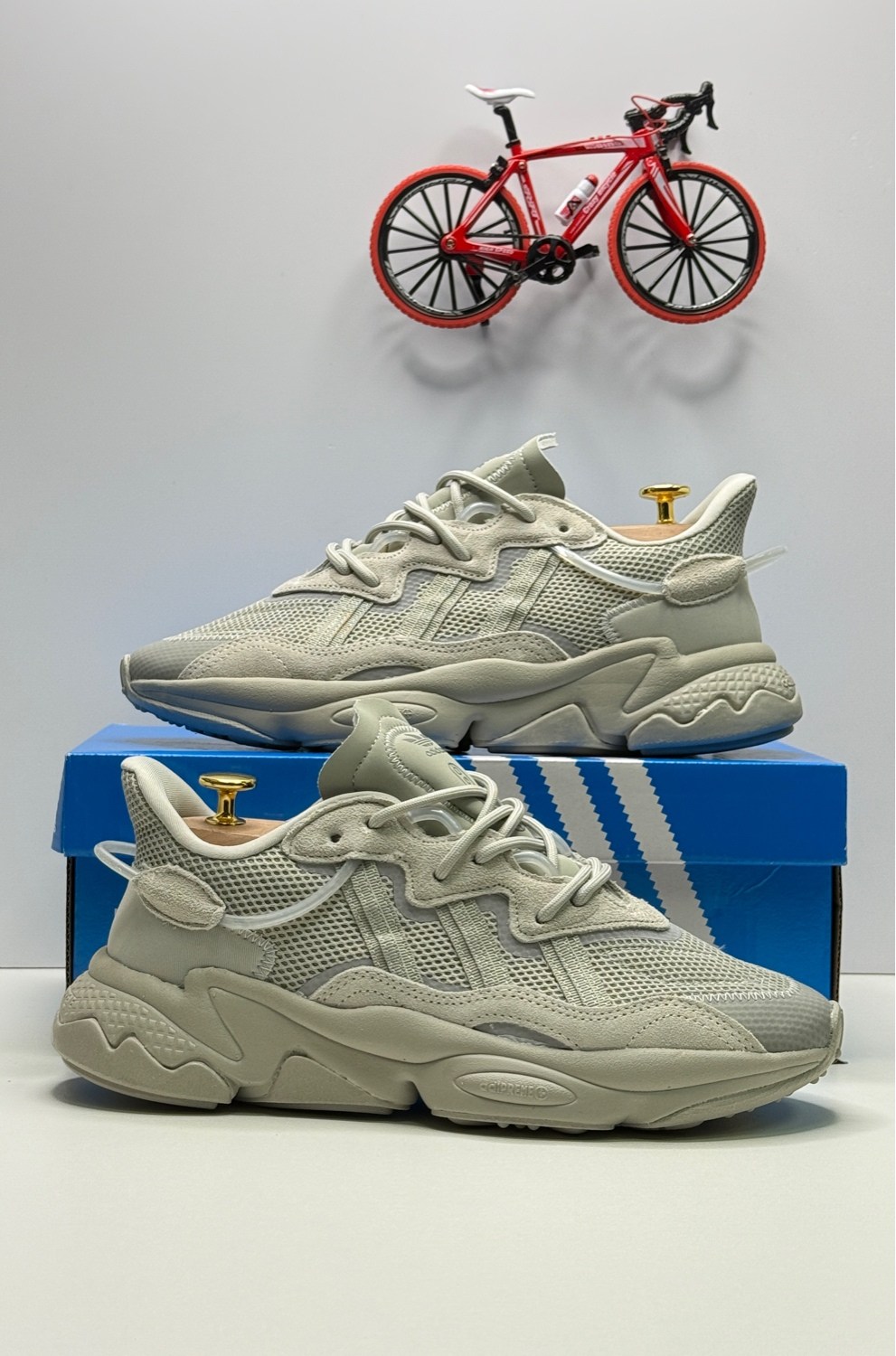 кроссовки adidas ozweego,кроссовки мужские adidas ozweego,кроссовки женские adidas ozweego,кроссовки adidas,adidas ozweego женские