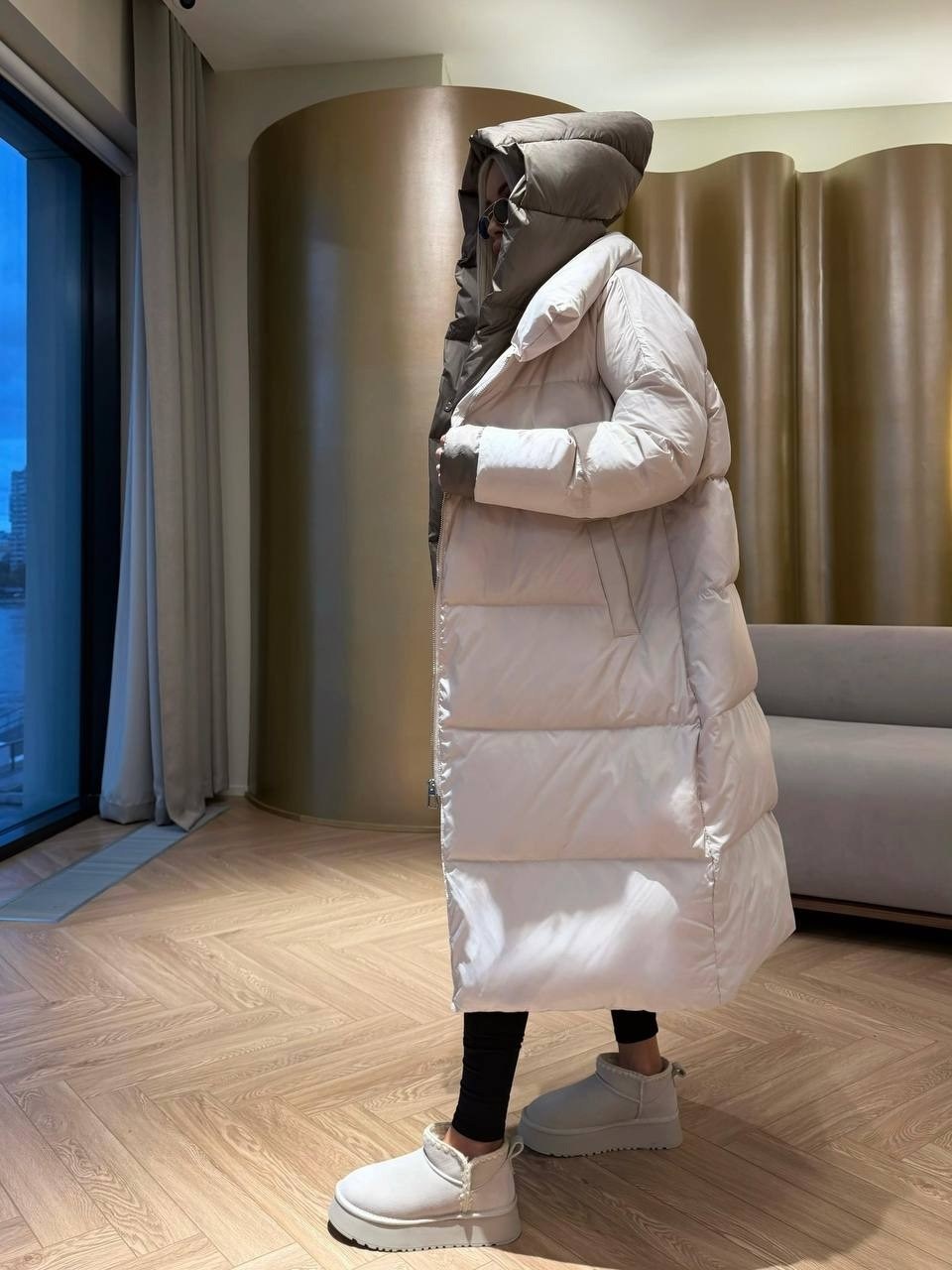 стильные пуховики,бежевый пуховик,длинные пуховики,пуховик,пуховик двухсторонний