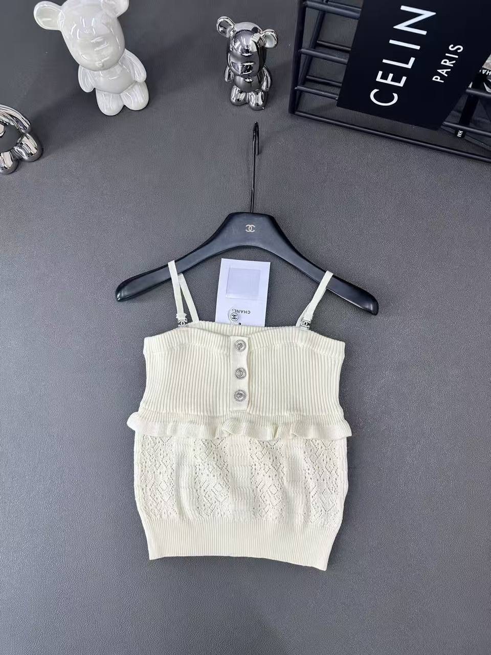 вязаные топы,вязаные майки,женские топы,топ с оборками,трикотажный топ