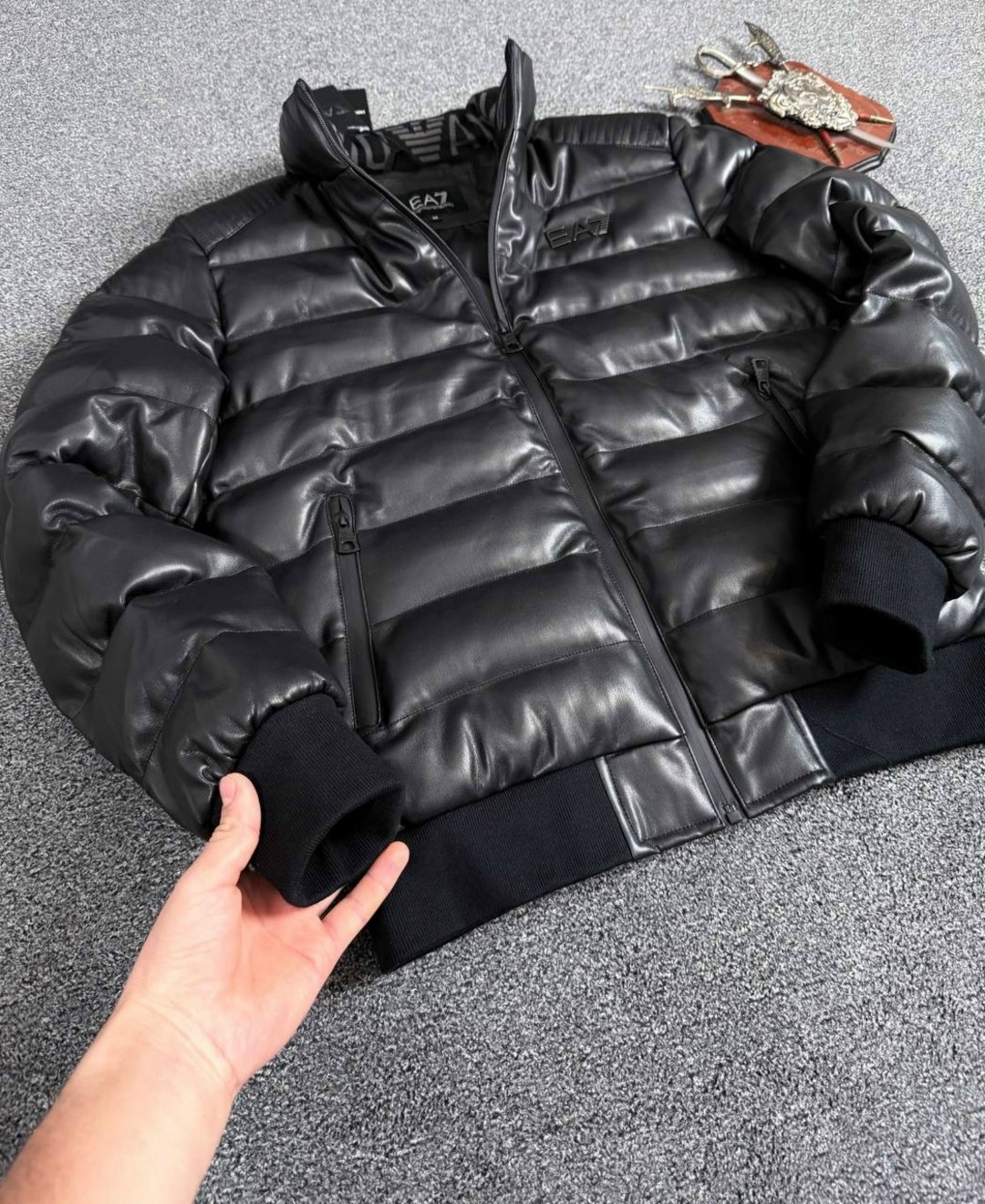 ea7 emporio armani классическая куртка - black,пуховик emporio armani ea7 мужской,куртка армани мужская ea7,ea7 emporio armani куртка мужская зимняя,ea7 emporio armani куртка мужская