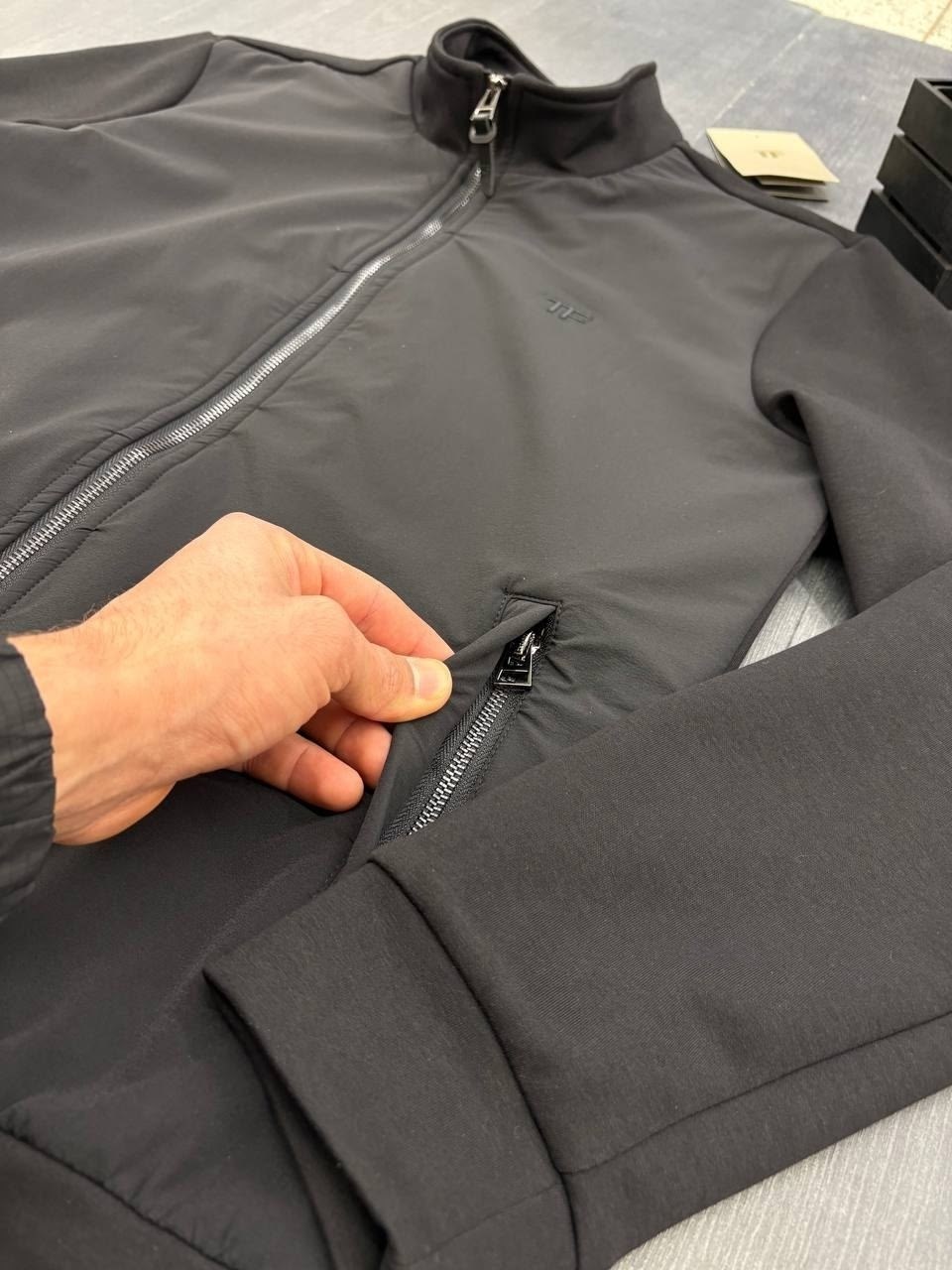 спортивный костюм brunello cucinelli,спортивные костюмы мужские,спортивные костюм,спортивный костюм armani,спортивный костюм дольче габбана мужской